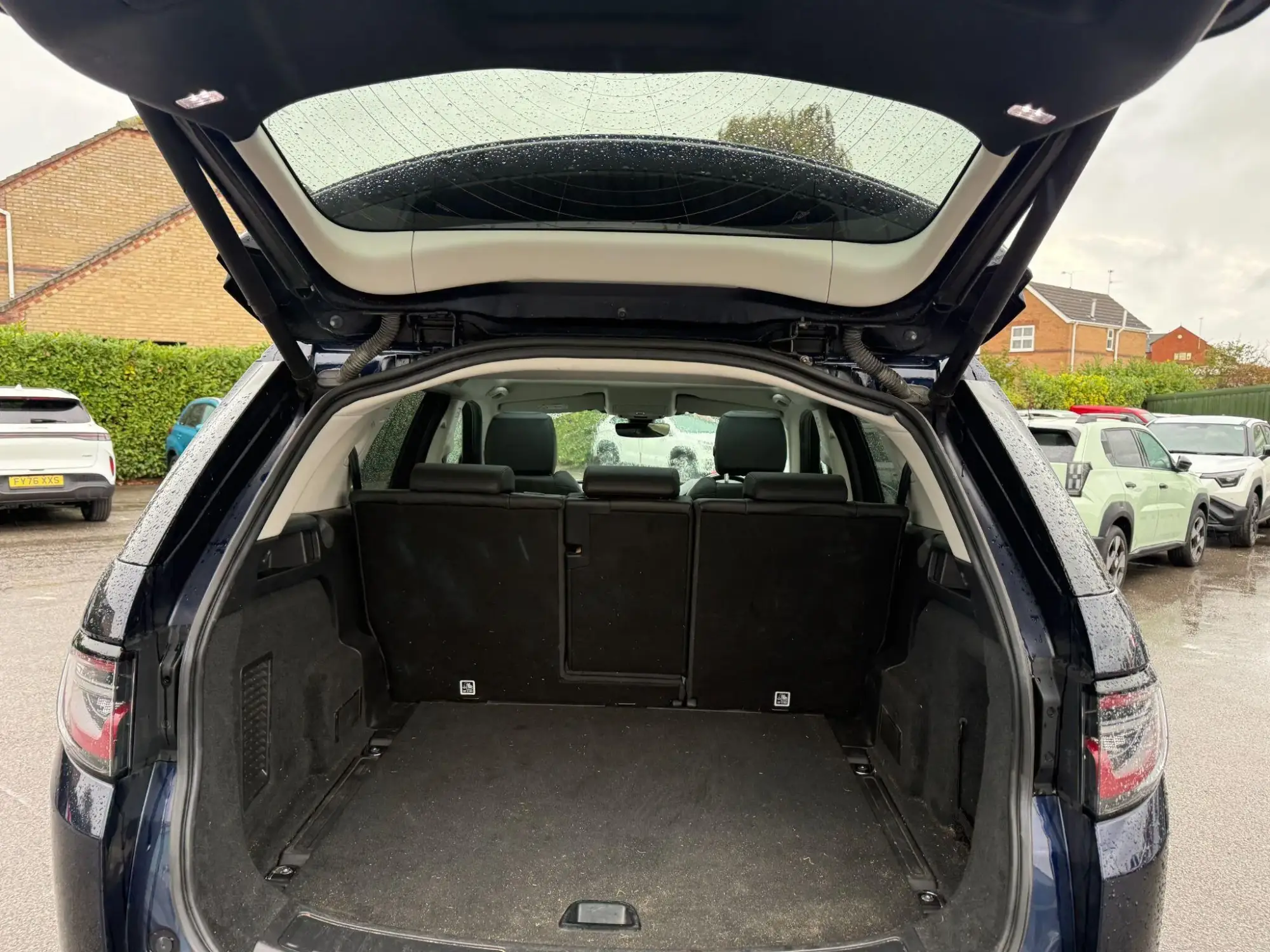 Land Rover Discovery Sport Image 30 Land Rover Discovery Sport Image 30