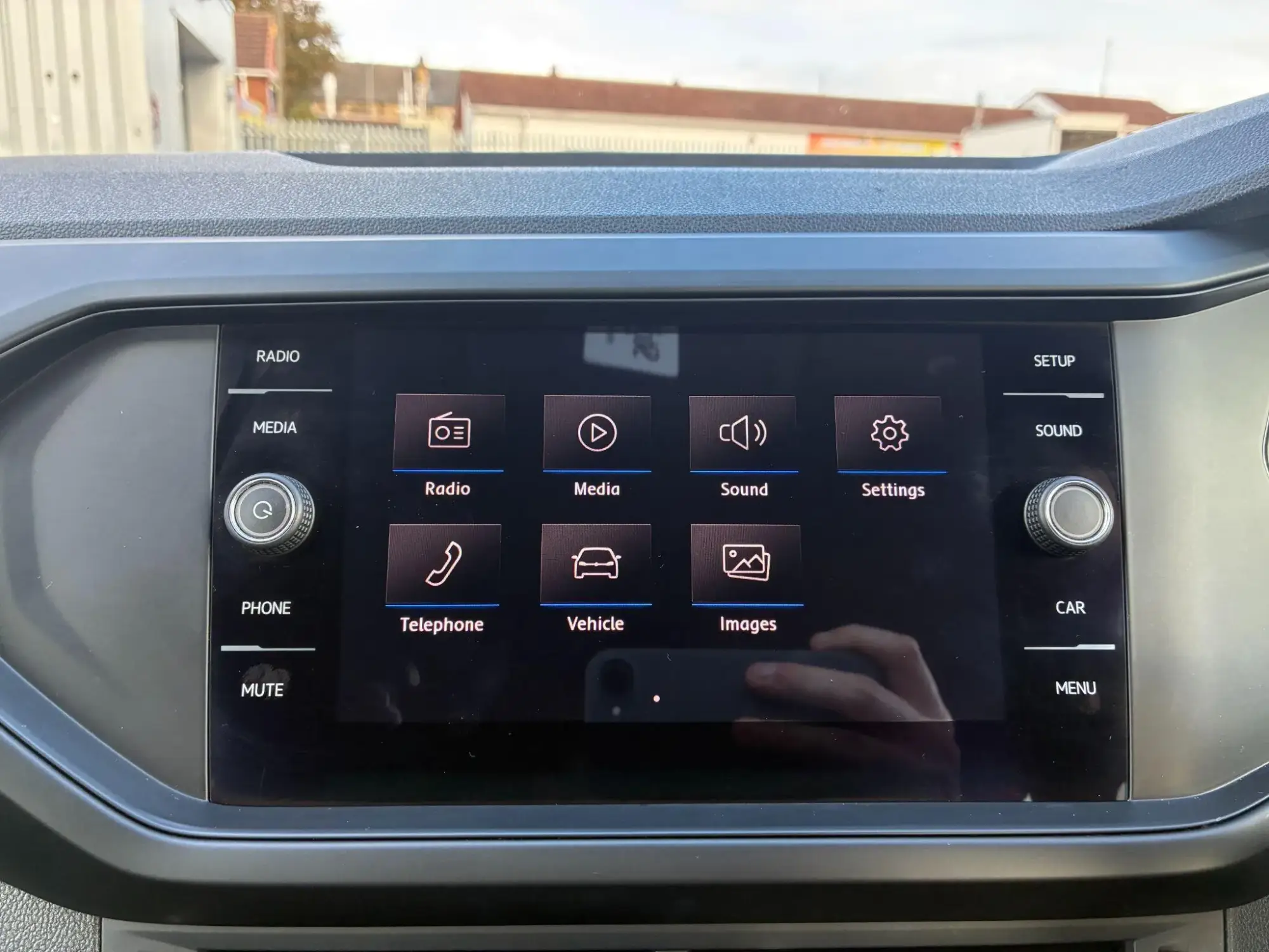 Volkswagen T-Cross Image 16