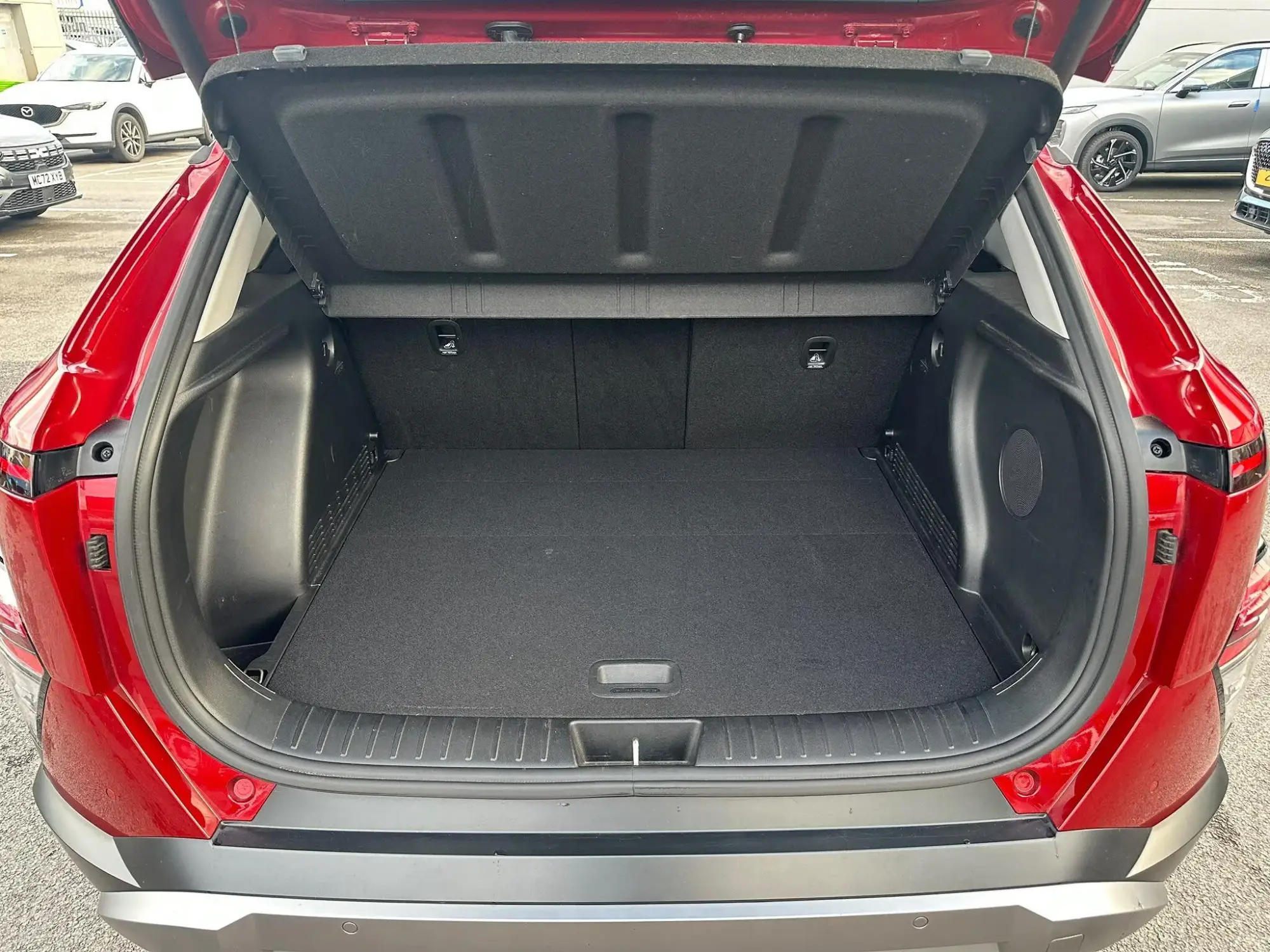 Hyundai KONA Hybrid Image 14