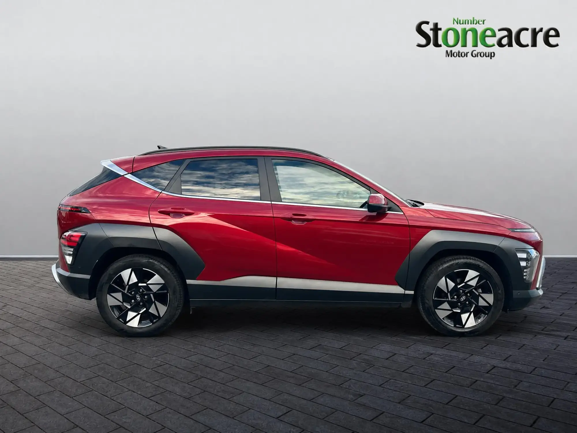 Hyundai KONA Hybrid Image 16