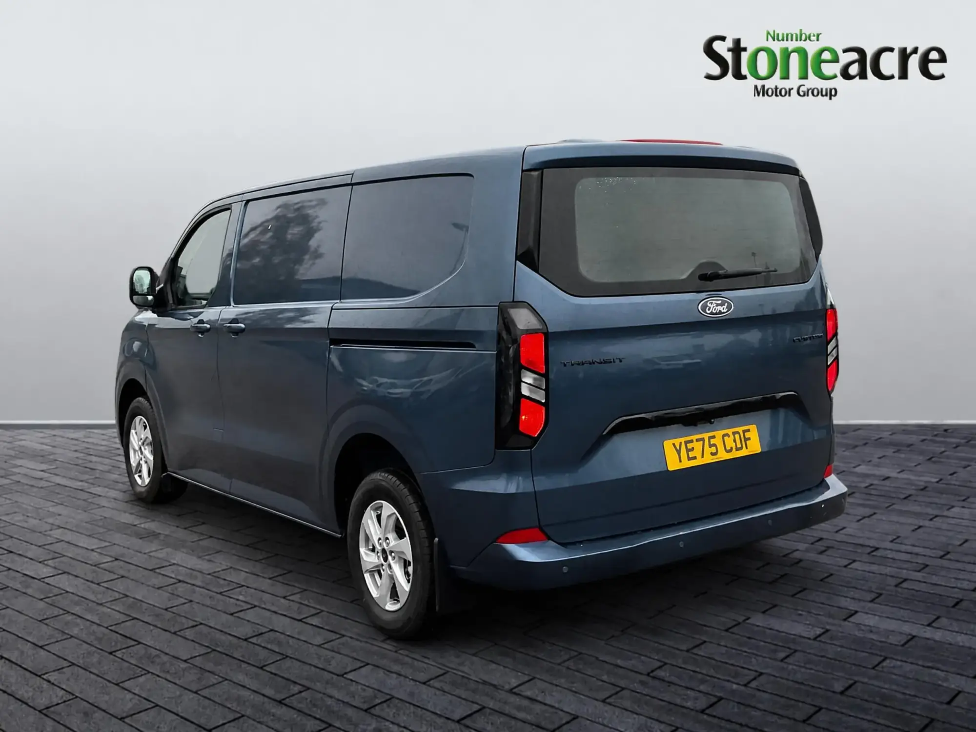Ford Transit Custom Image 5