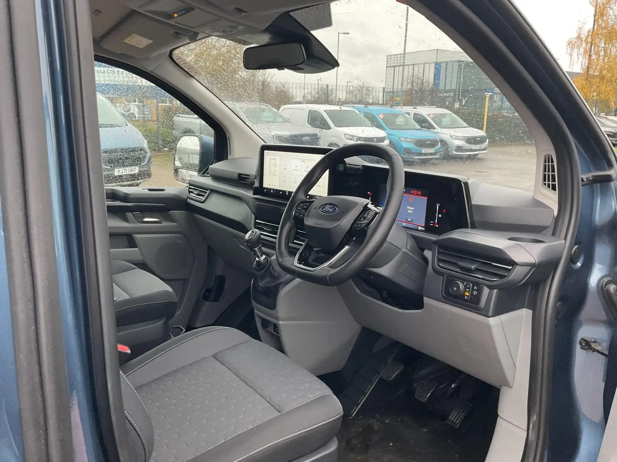 Ford Transit Custom Image 10