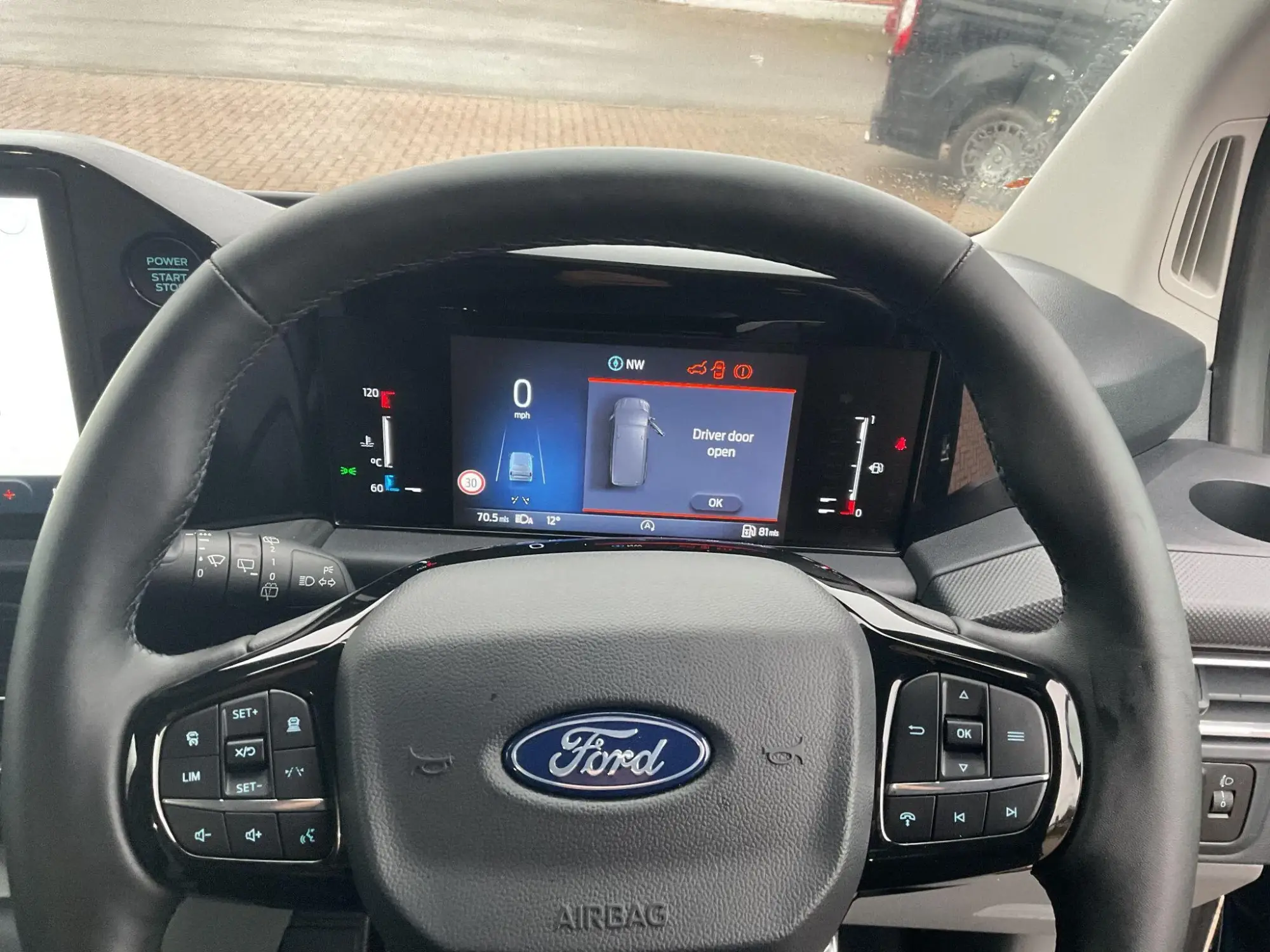 Ford Transit Custom Image 13