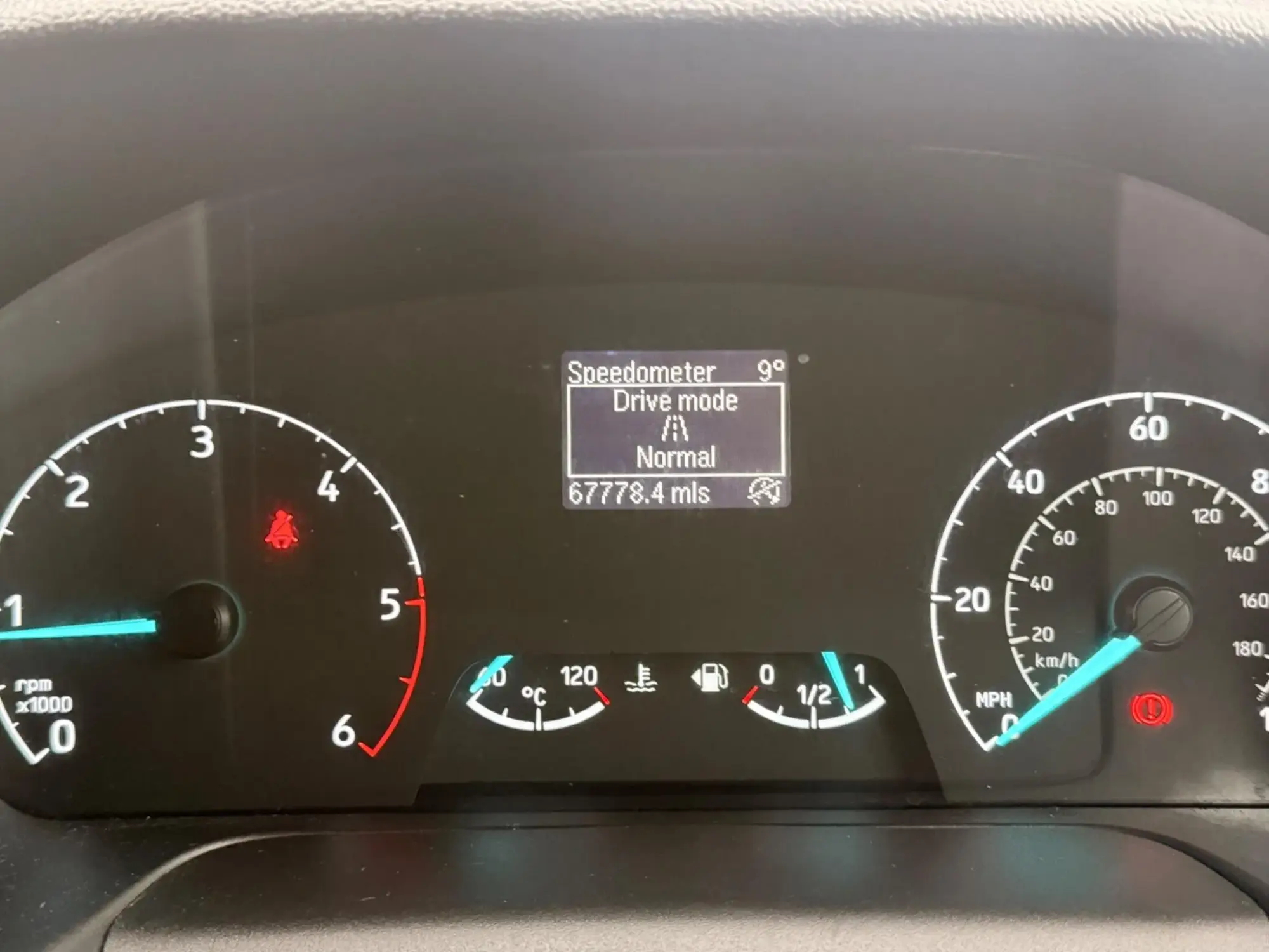 Ford Transit Custom Image 17