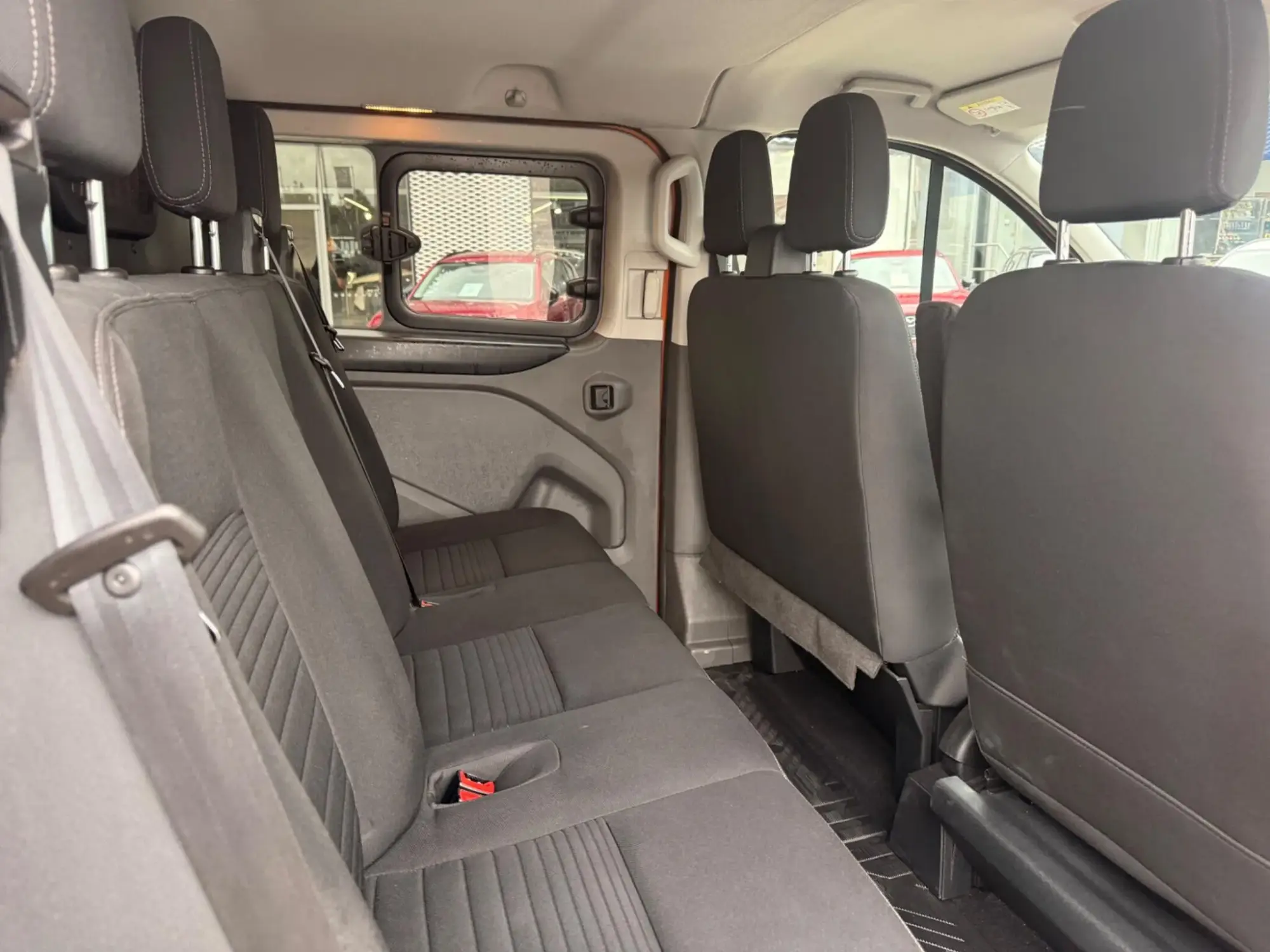 Ford Transit Custom Image 24