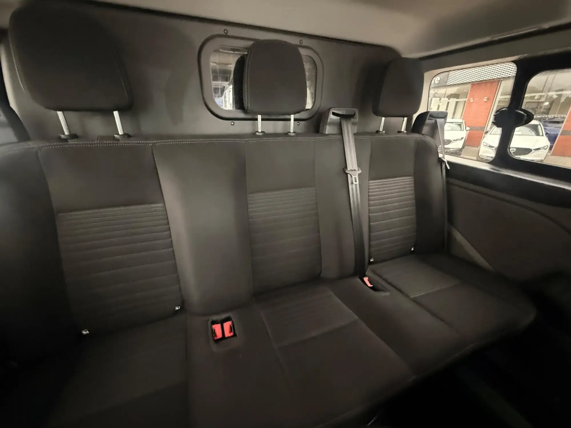 Ford Transit Custom Image 25