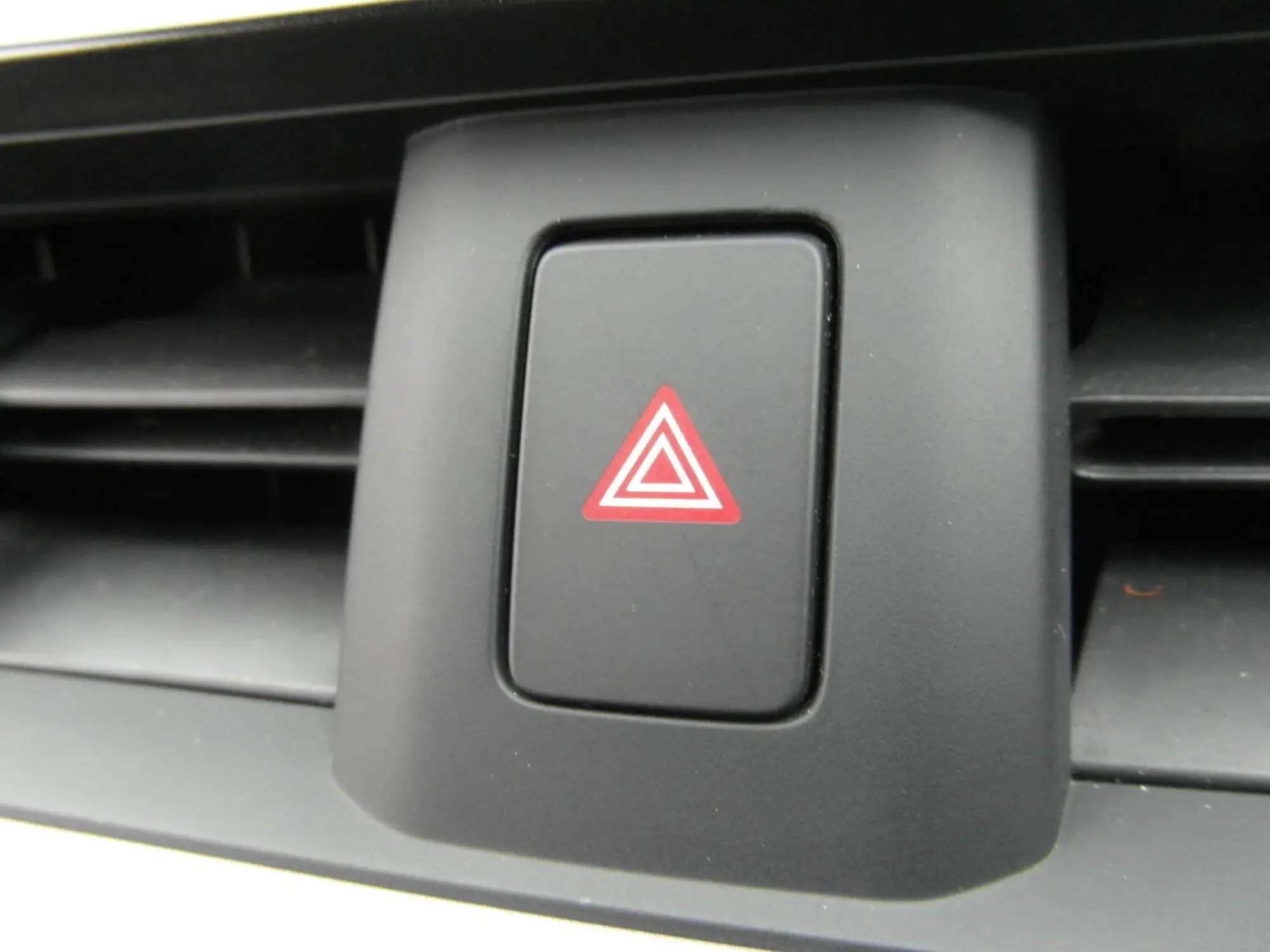 Lexus UX Self-Charging Hybrid Image 12 Lexus UX Self-Charging Hybrid Image 12