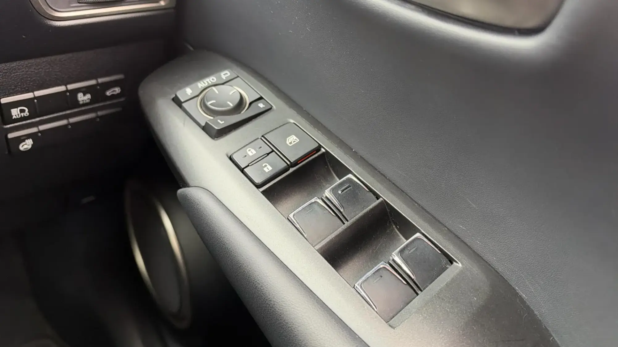 Lexus NX Self-Charging Hybrid Image 24 Lexus NX Self-Charging Hybrid Image 24