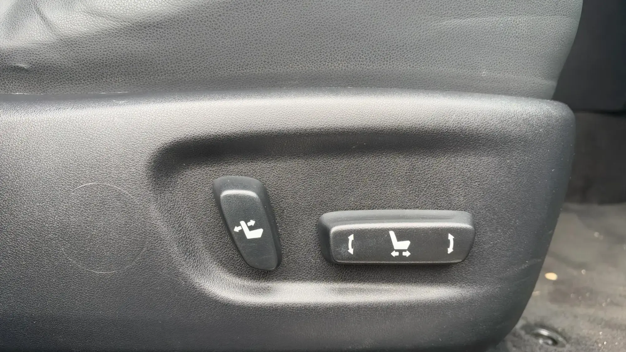 Lexus NX Self-Charging Hybrid Image 30 Lexus NX Self-Charging Hybrid Image 30