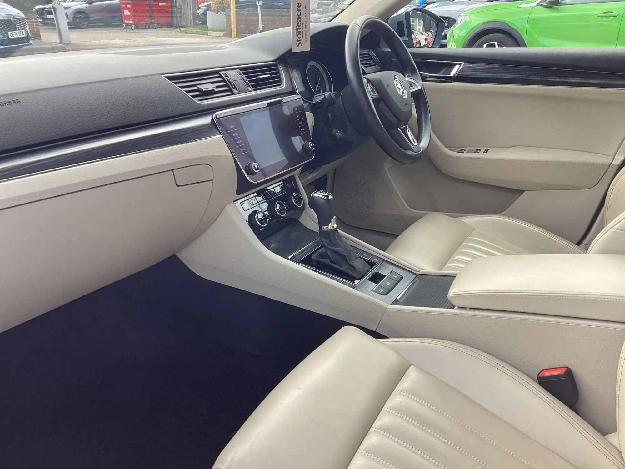 Skoda Superb Image 28