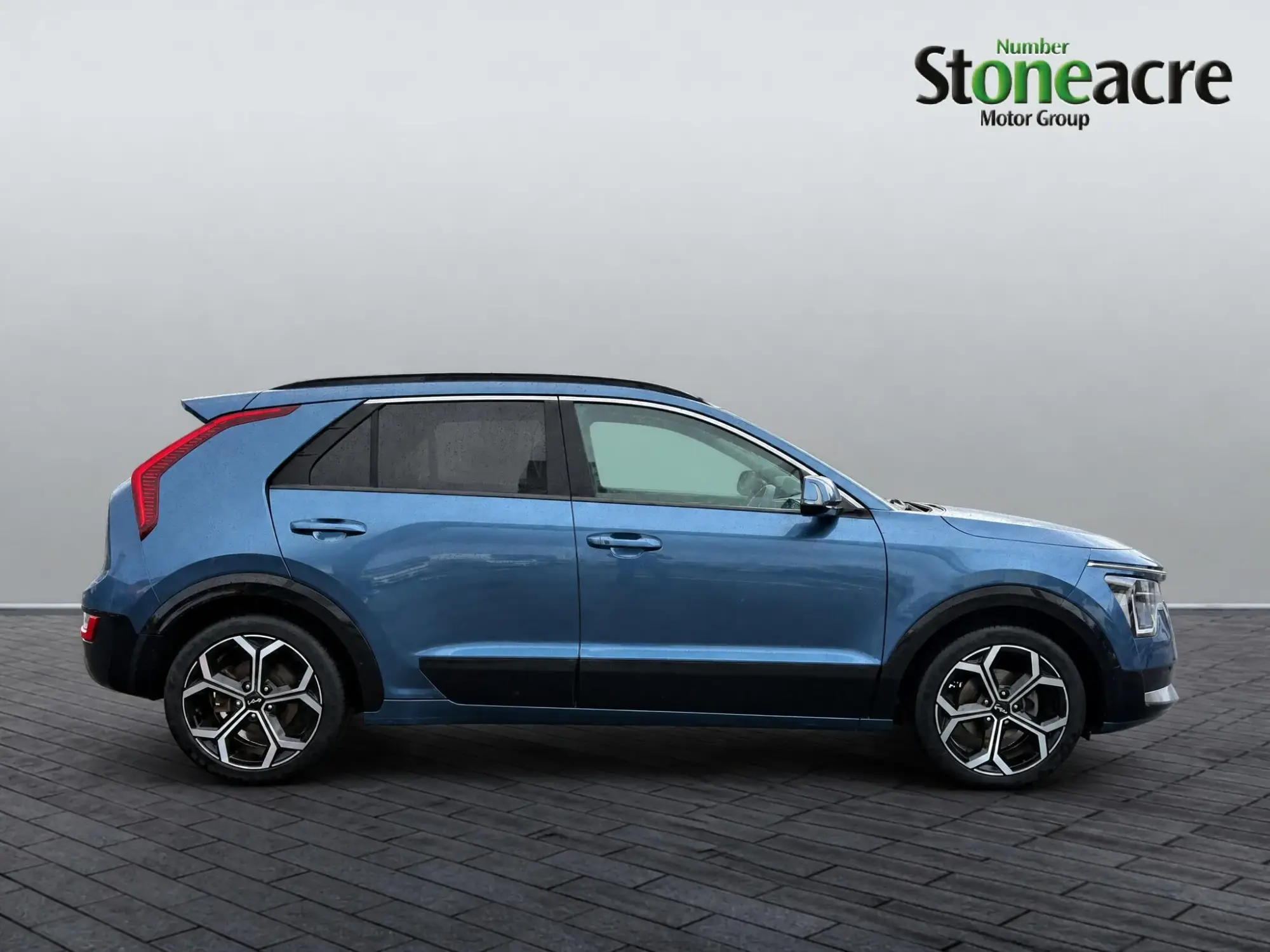 Kia Niro Hybrid 1.6h GDi 3 SUV 5dr Petrol Hybrid DCT Euro 6 (s/s) (139 bhp) DS73PXG Image 2 Kia Niro Hybrid 1.6h GDi 3 SUV 5dr Petrol Hybrid DCT Euro 6 (s/s) (139 bhp) DS73PXG Image 2