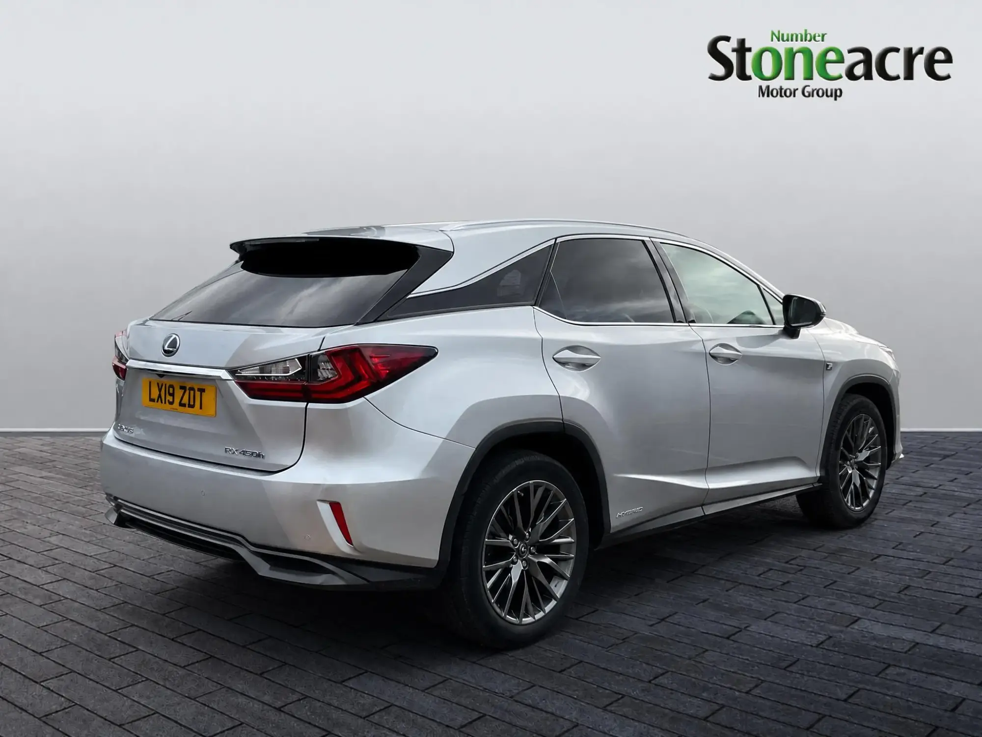 Lexus RX Image 8