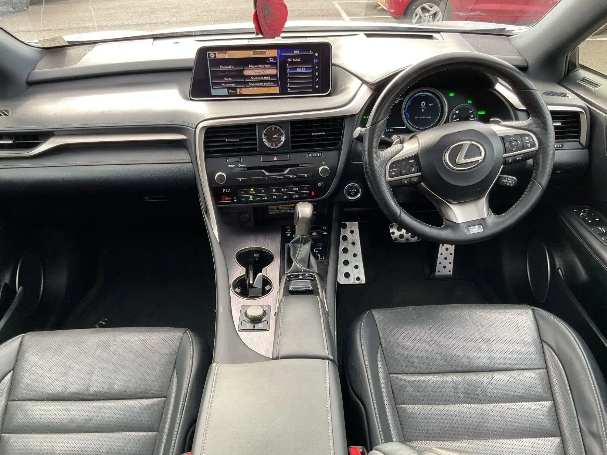 Lexus RX Image 9