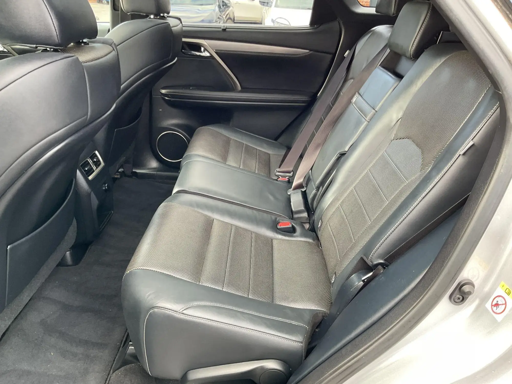 Lexus RX Image 13