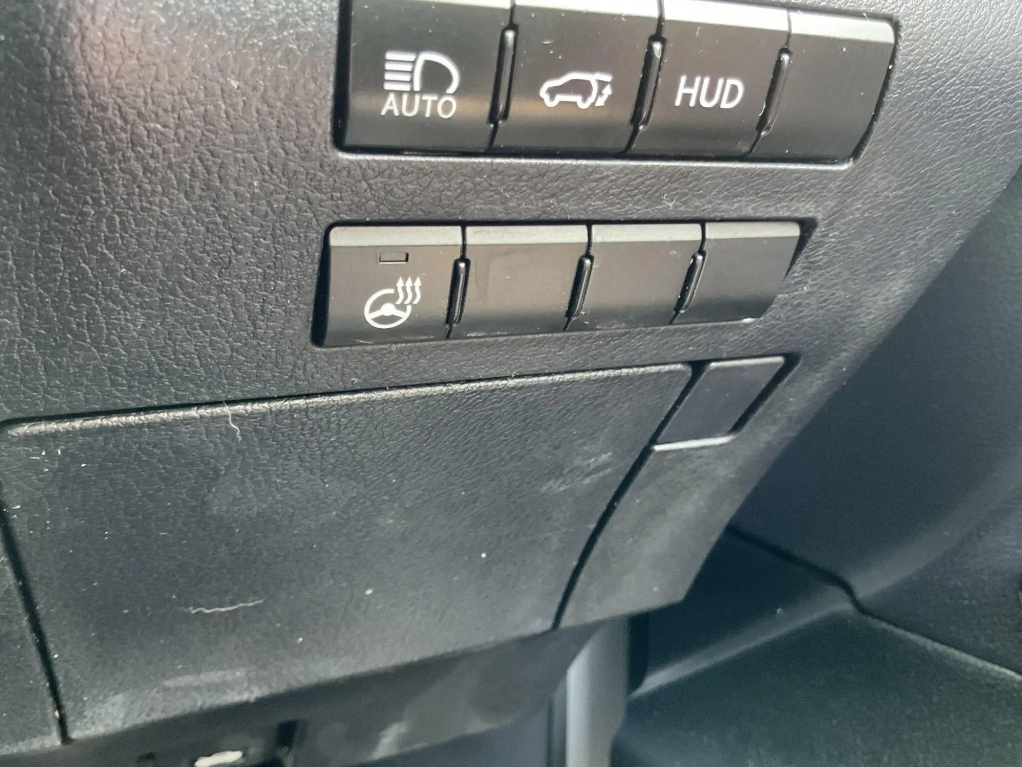 Lexus RX Image 17