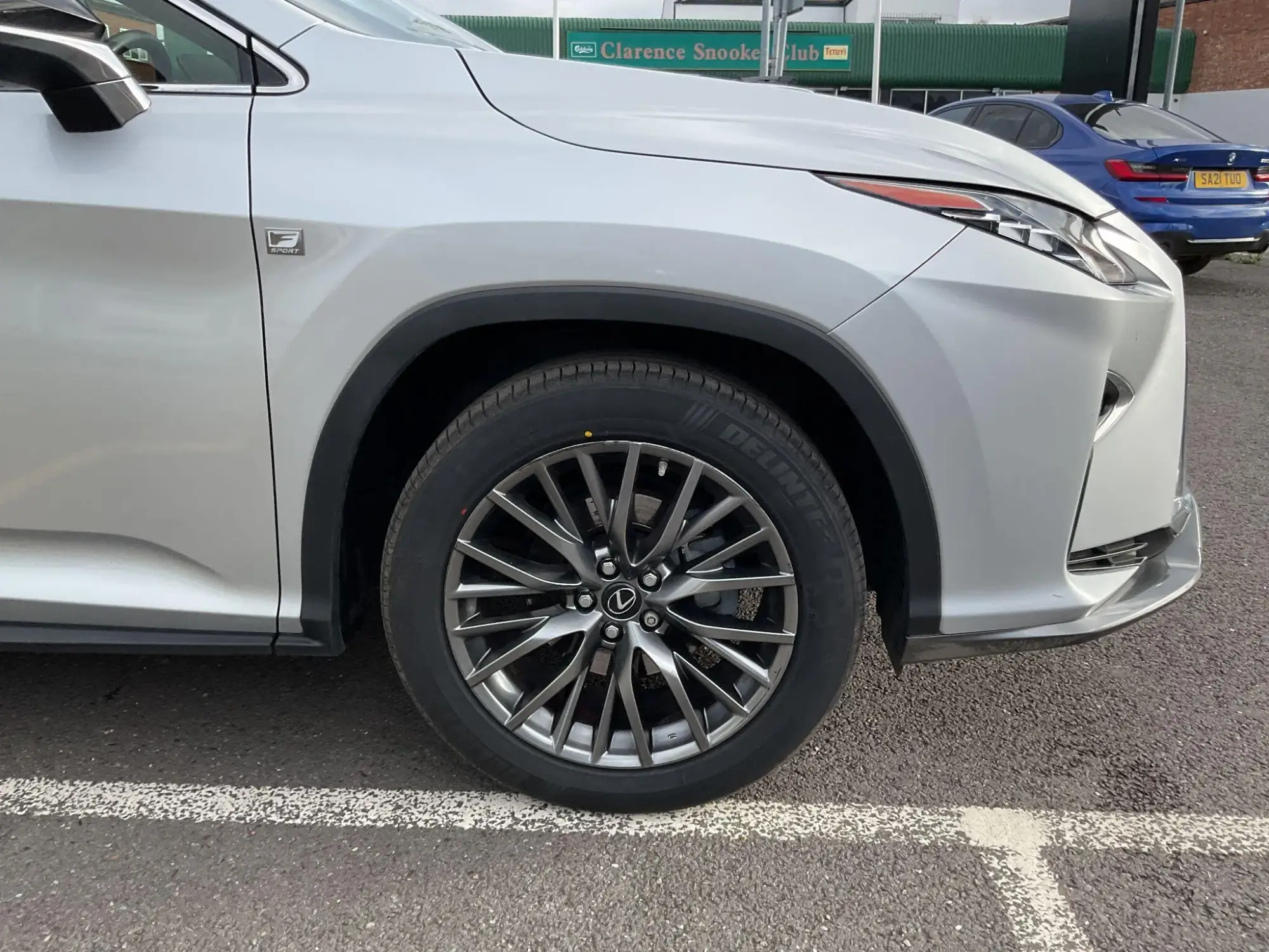 Lexus RX Image 28