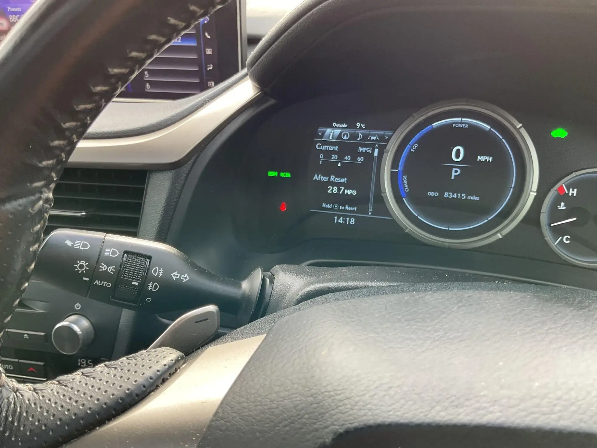 Lexus RX Image 33