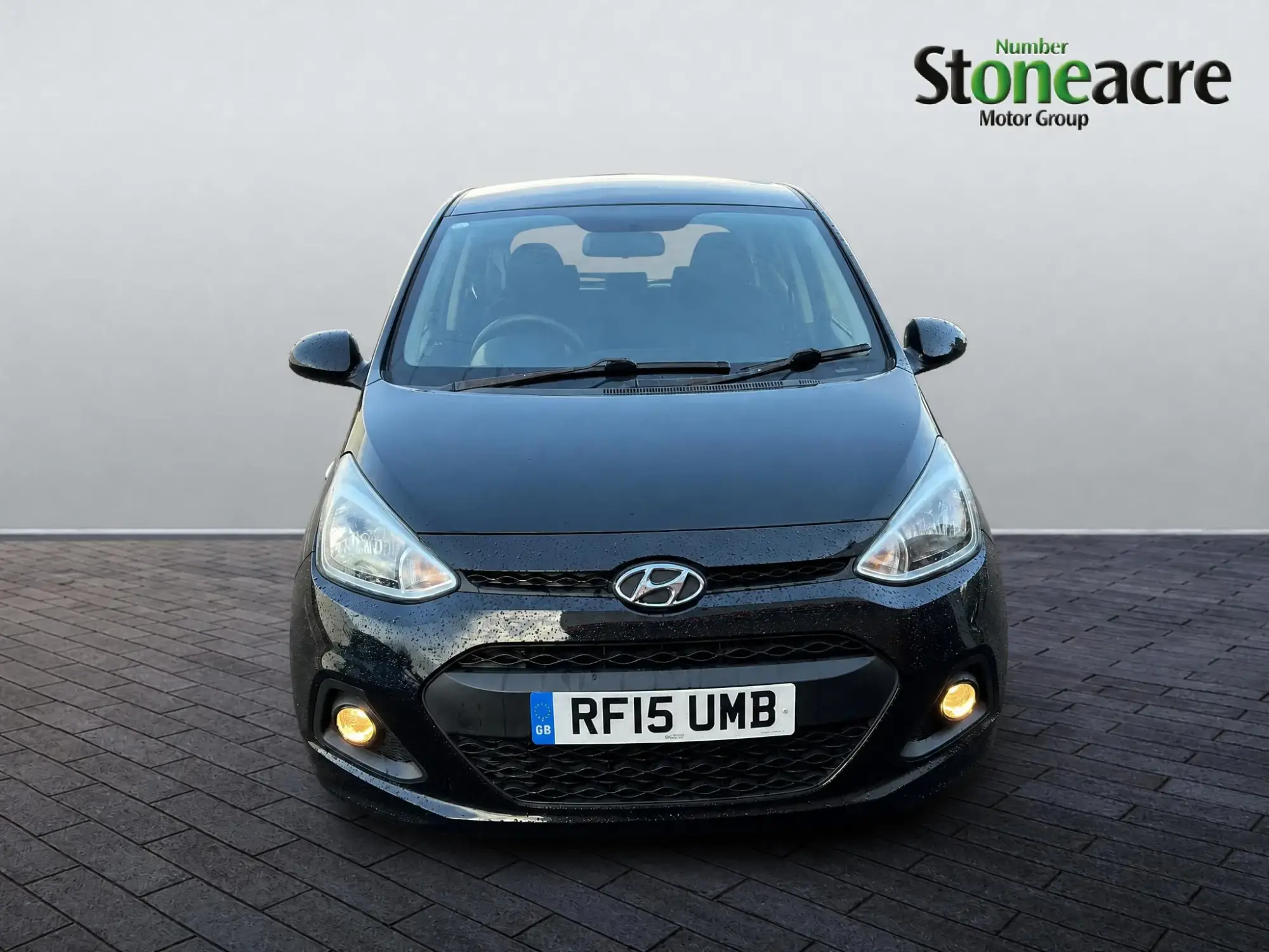 Hyundai i10 1.0 SE Hatchback 5dr Petrol Manual Euro 5 (66 ps) RF15UMB Image 2 Hyundai i10 1.0 SE Hatchback 5dr Petrol Manual Euro 5 (66 ps) RF15UMB Image 2