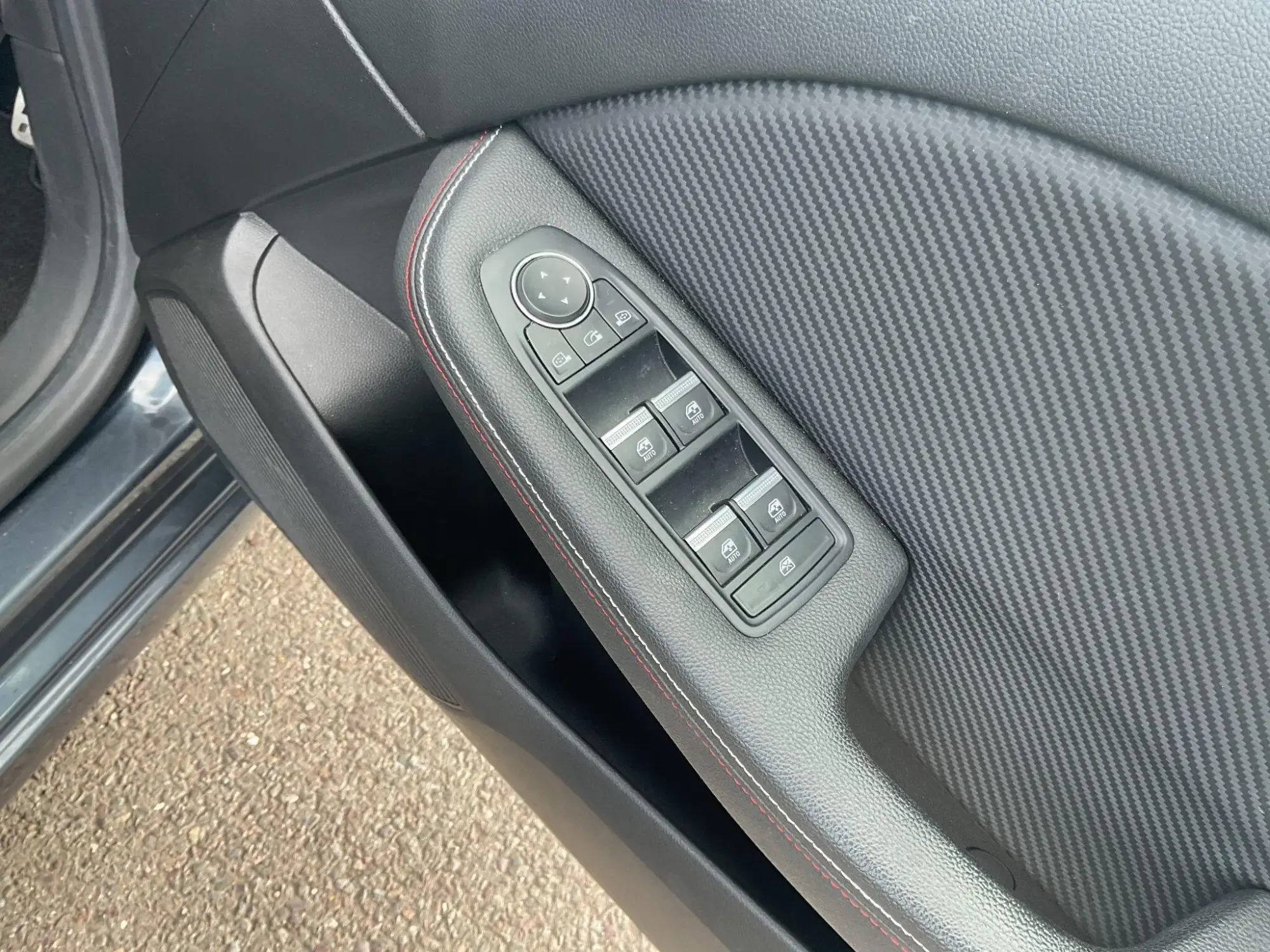 Renault Clio E-Tech Image 17