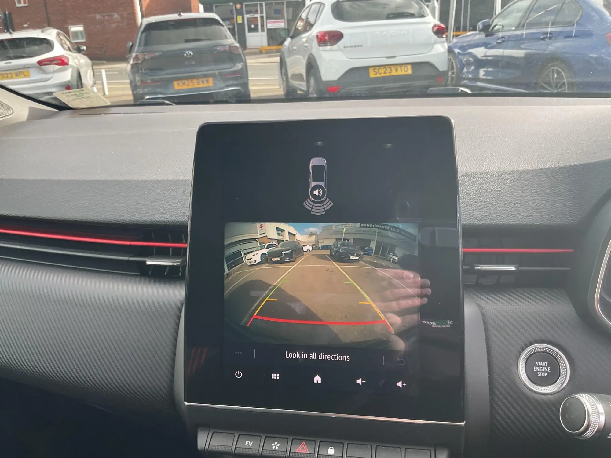 Renault Clio E-Tech Image 24