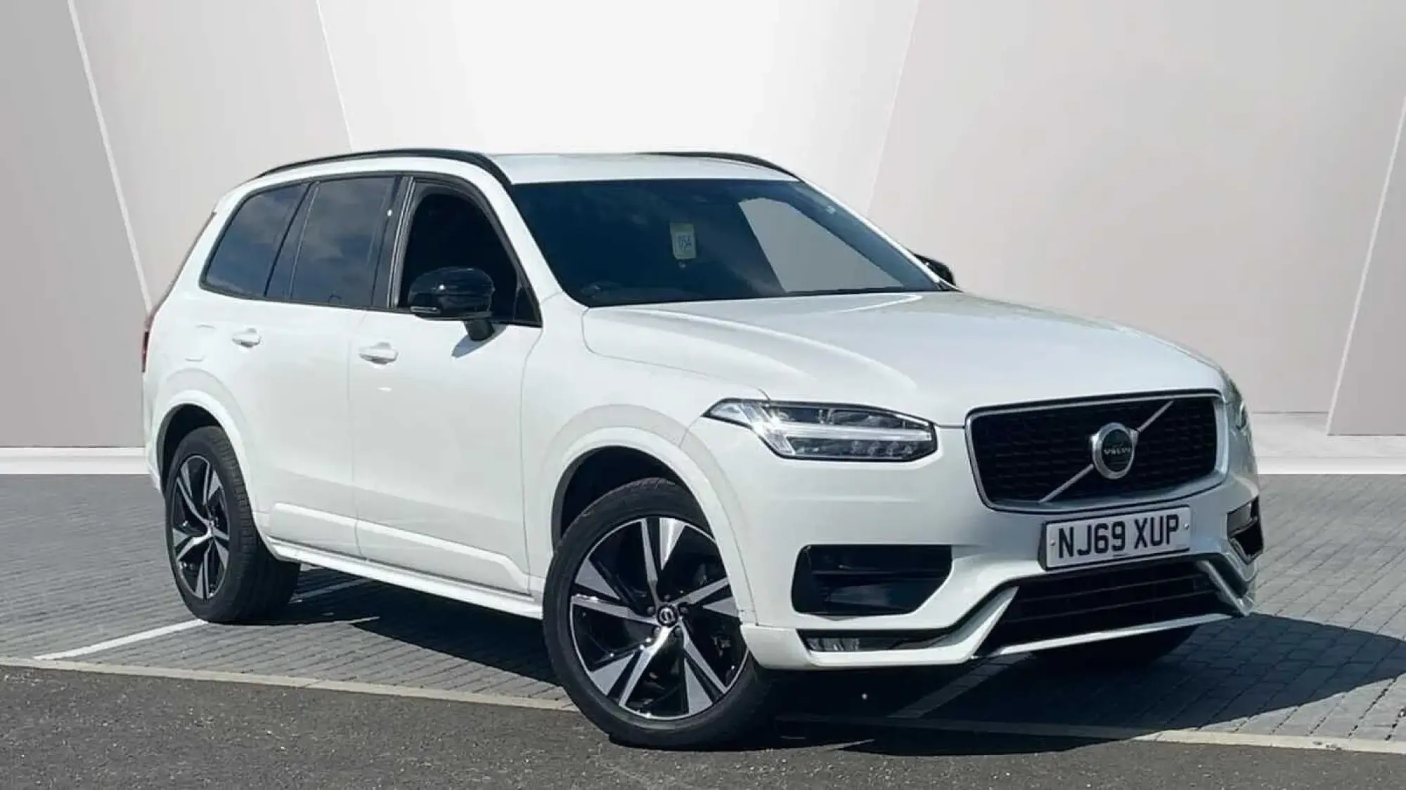 Volvo XC90 2.0 B5D [235] R DESIGN 5dr AWD Geartronic NJ69XUP Image 1
