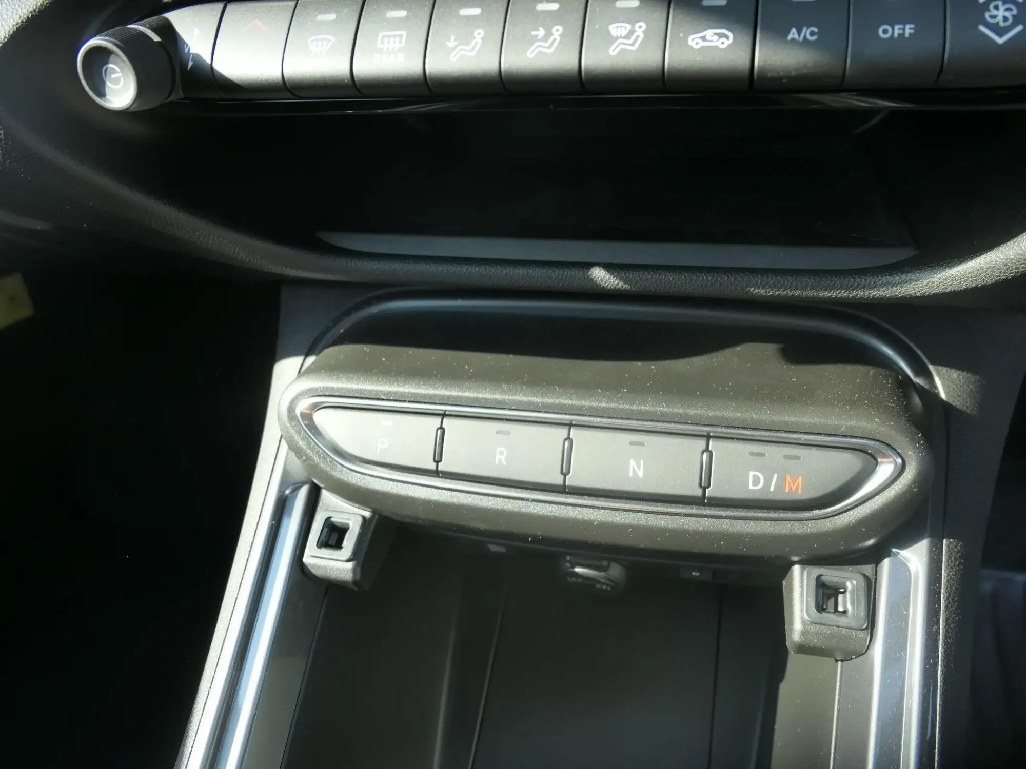 Fiat 600 Petrol Image 24 Fiat 600 Petrol Image 24