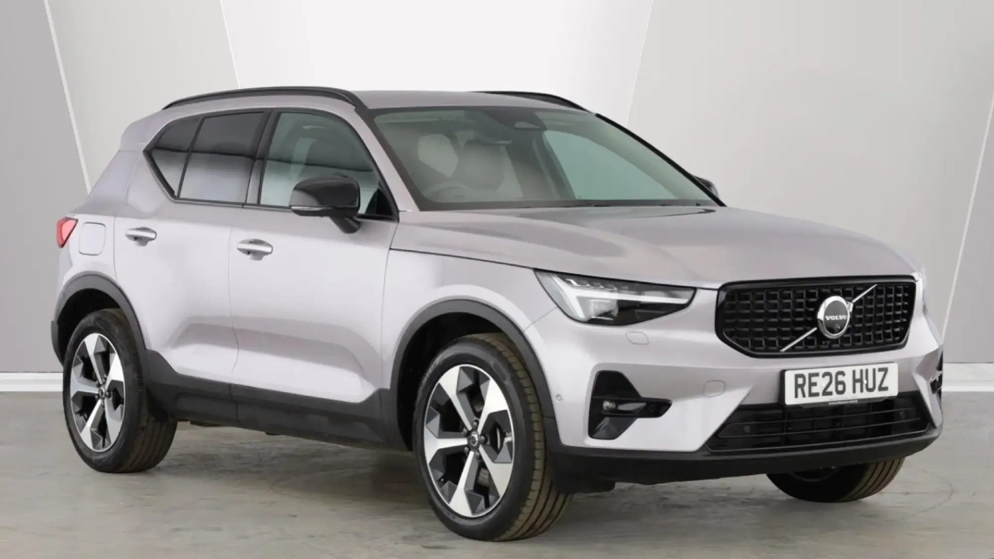 Volvo XC40 2.0 B3P Plus Dark 5dr Auto RE26HUZ Image 1 Volvo XC40 2.0 B3P Plus Dark 5dr Auto RE26HUZ Image 1