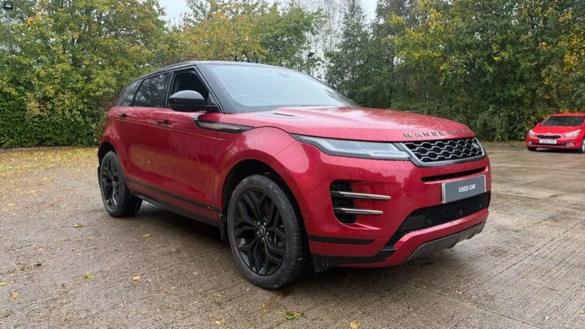 Land Rover Range Rover Evoque 2.0 D180 R-Dynamic HSE Auto 4WD Euro 6 (s/s) 5dr PY69GWM Image 1 Land Rover Range Rover Evoque 2.0 D180 R-Dynamic HSE Auto 4WD Euro 6 (s/s) 5dr PY69GWM Image 1