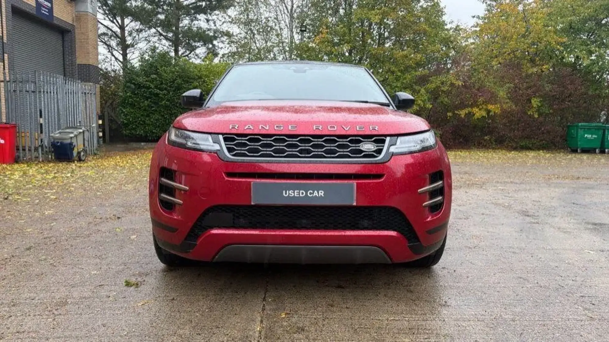 Land Rover Range Rover Evoque 2.0 D180 R-Dynamic HSE Auto 4WD Euro 6 (s/s) 5dr PY69GWM Image 2 Land Rover Range Rover Evoque 2.0 D180 R-Dynamic HSE Auto 4WD Euro 6 (s/s) 5dr PY69GWM Image 2