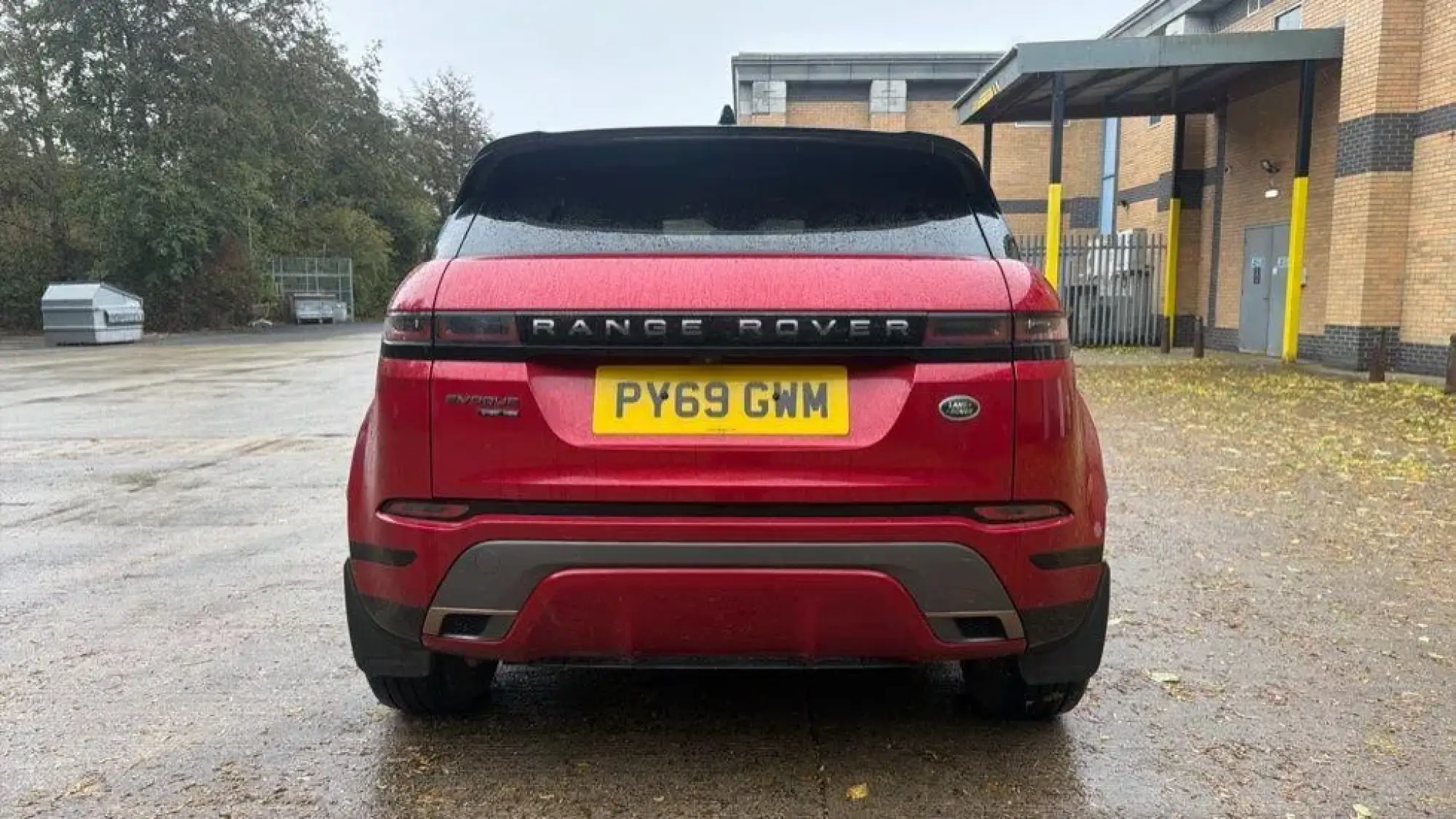 Land Rover Range Rover Evoque 2.0 D180 R-Dynamic HSE Auto 4WD Euro 6 (s/s) 5dr PY69GWM Image 3 Land Rover Range Rover Evoque 2.0 D180 R-Dynamic HSE Auto 4WD Euro 6 (s/s) 5dr PY69GWM Image 3