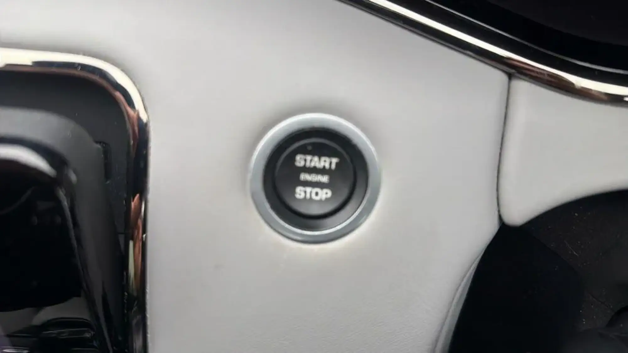 Land Rover Range Rover Evoque Image 15