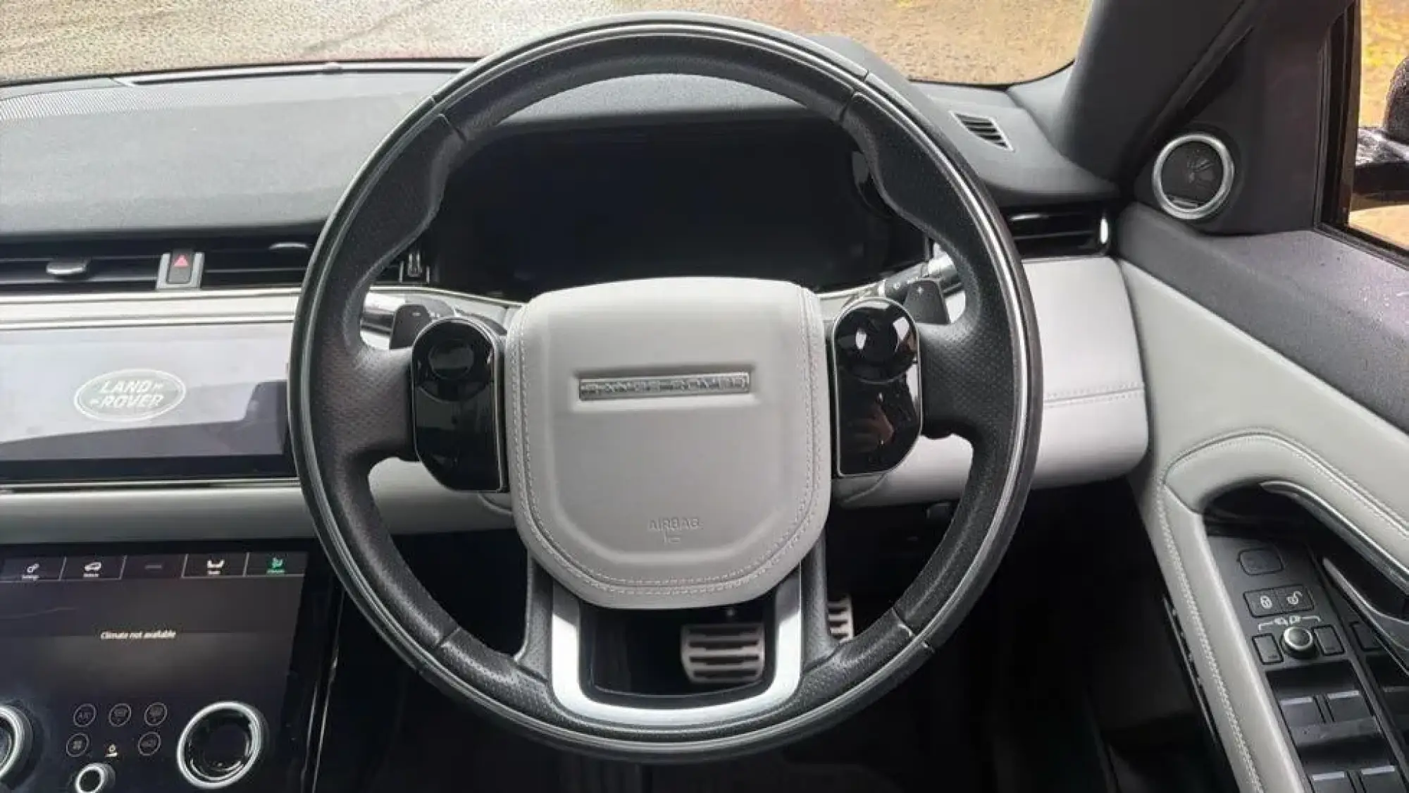 Land Rover Range Rover Evoque Image 31
