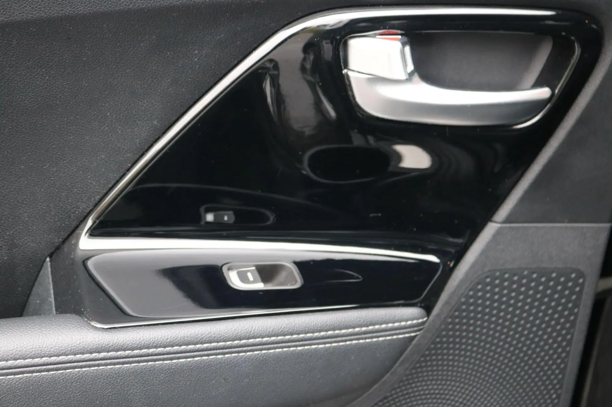 Kia Niro Hybrid Image 26 Kia Niro Hybrid Image 26
