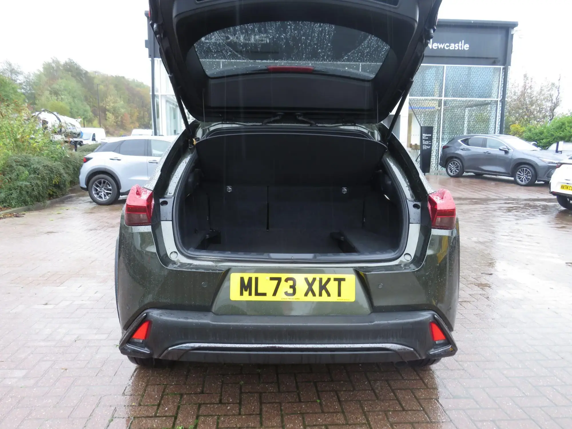 Lexus UX Self-Charging Hybrid Image 10