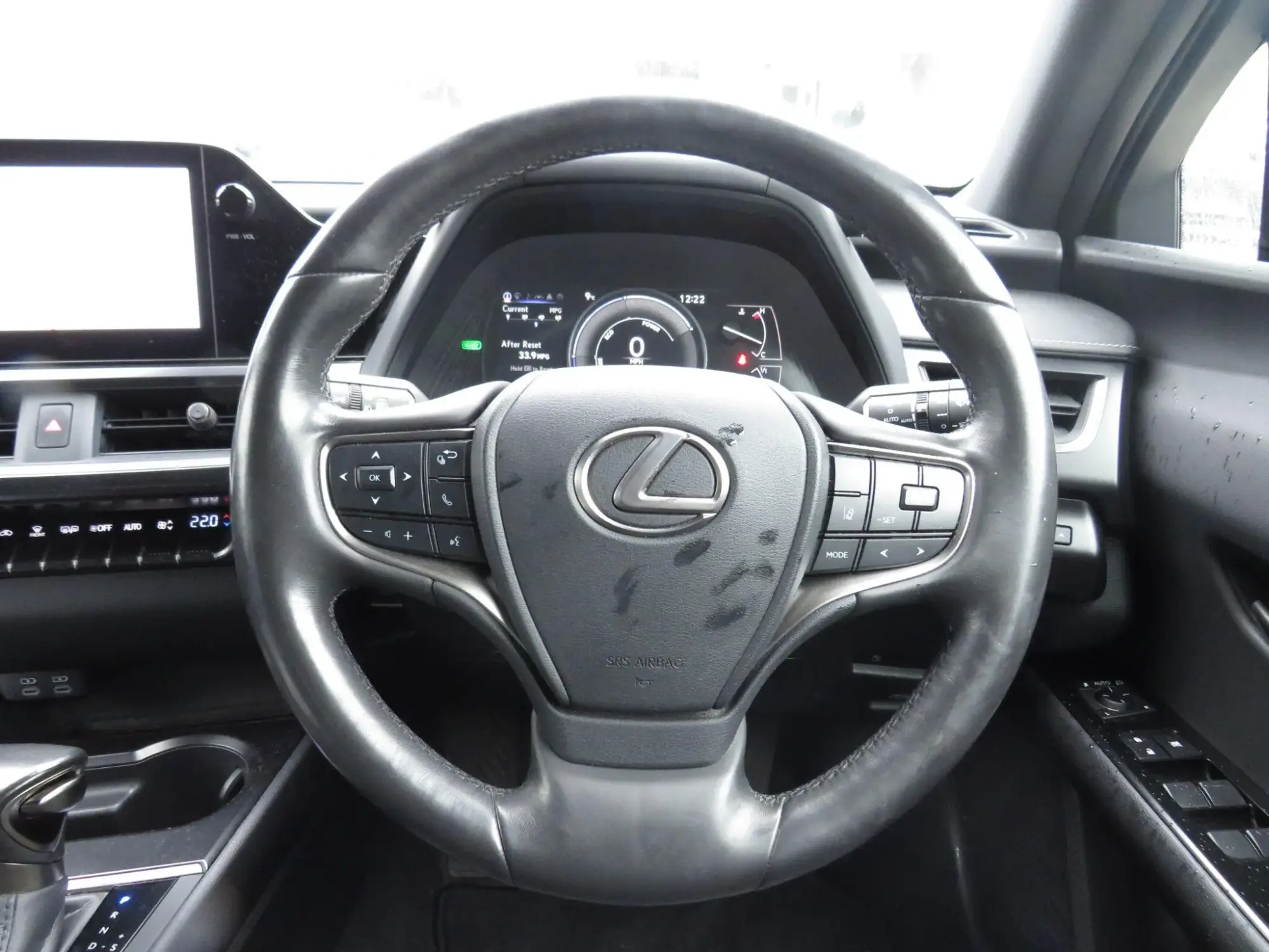 Lexus UX Self-Charging Hybrid Image 13