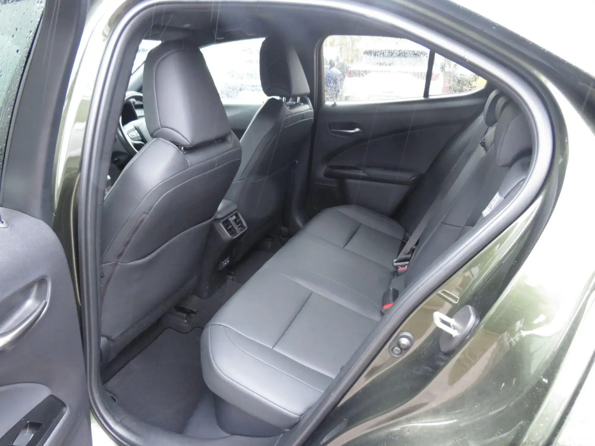 Lexus UX Self-Charging Hybrid Image 17