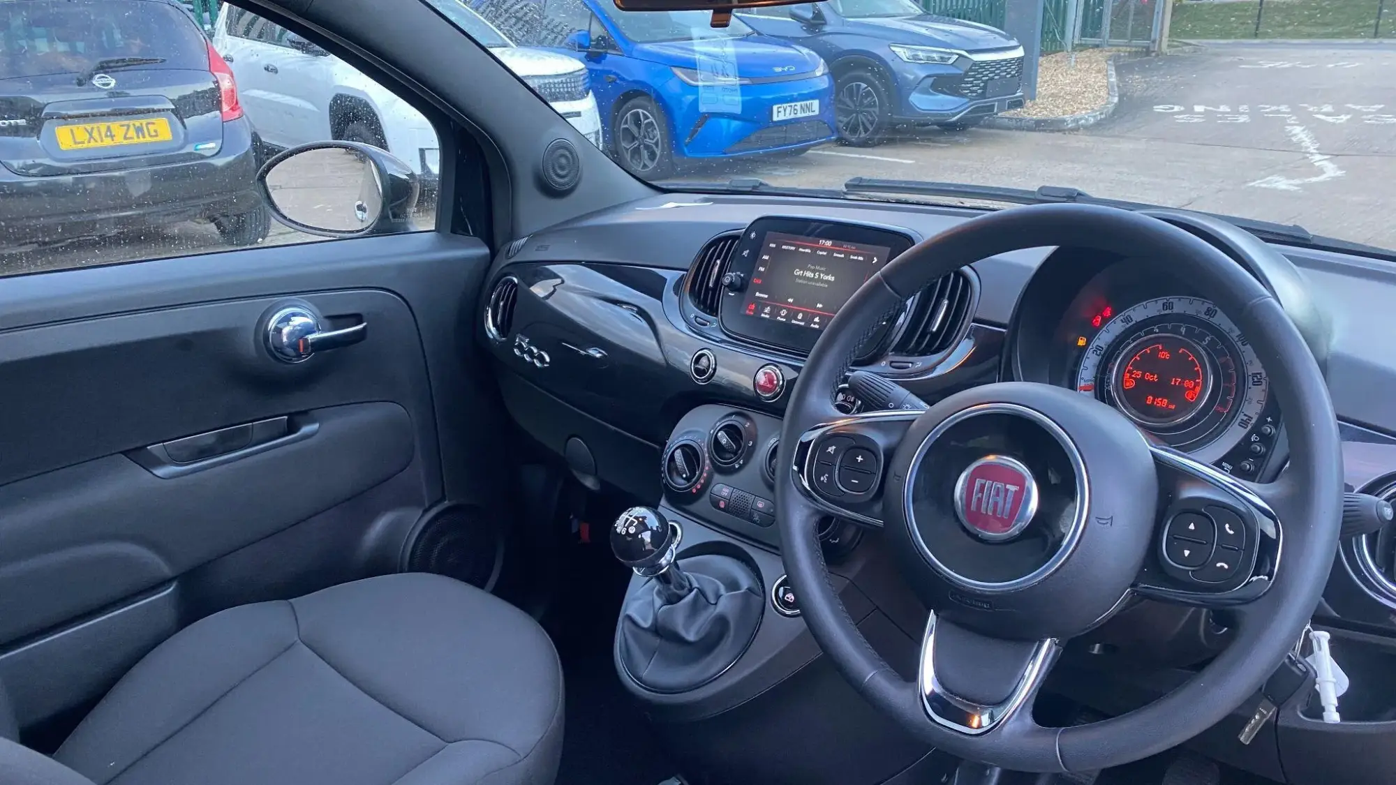 Fiat 500 Hybrid Image 13