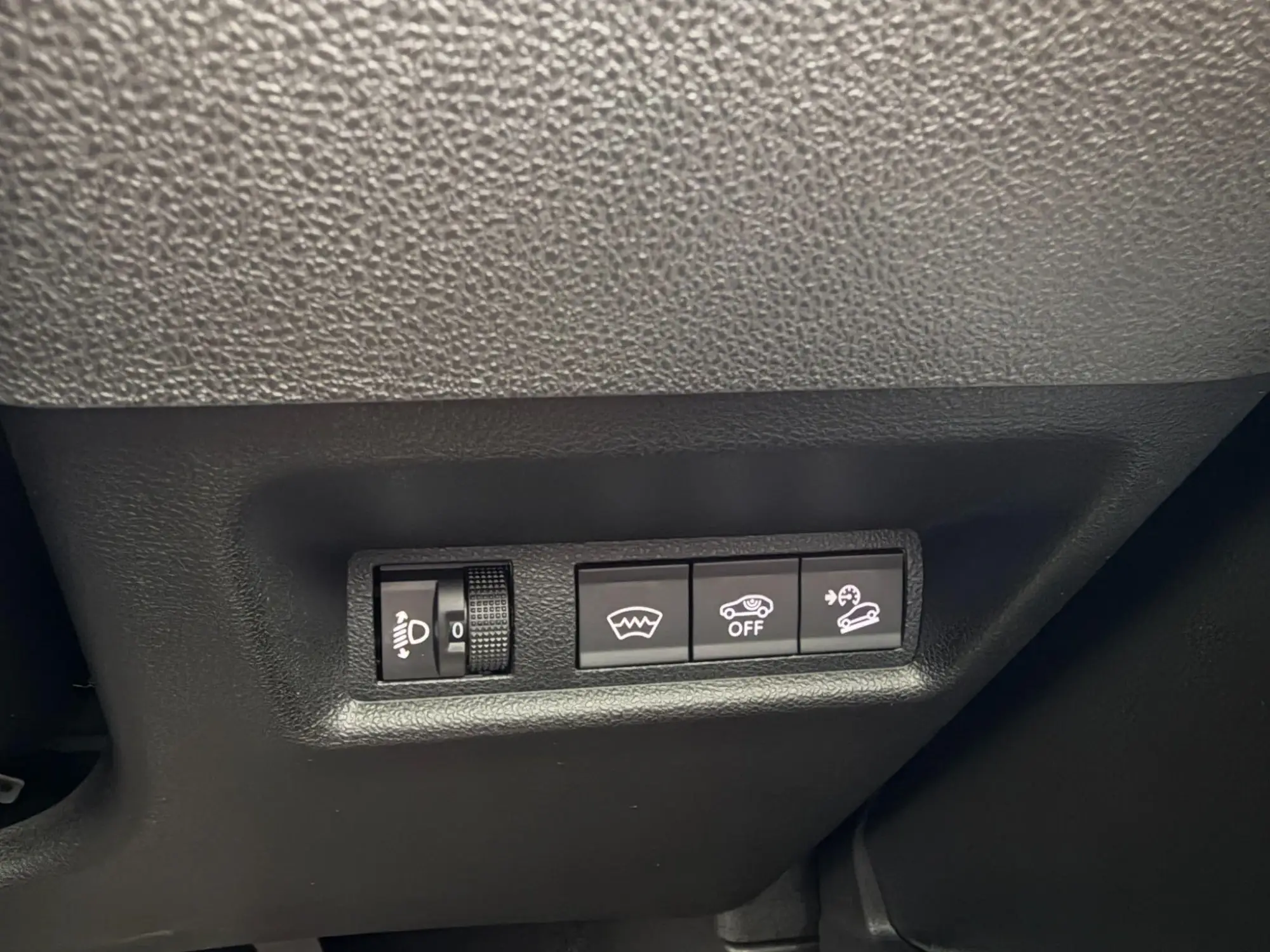 Jeep Avenger e-Hybrid Image 14 Jeep Avenger e-Hybrid Image 14