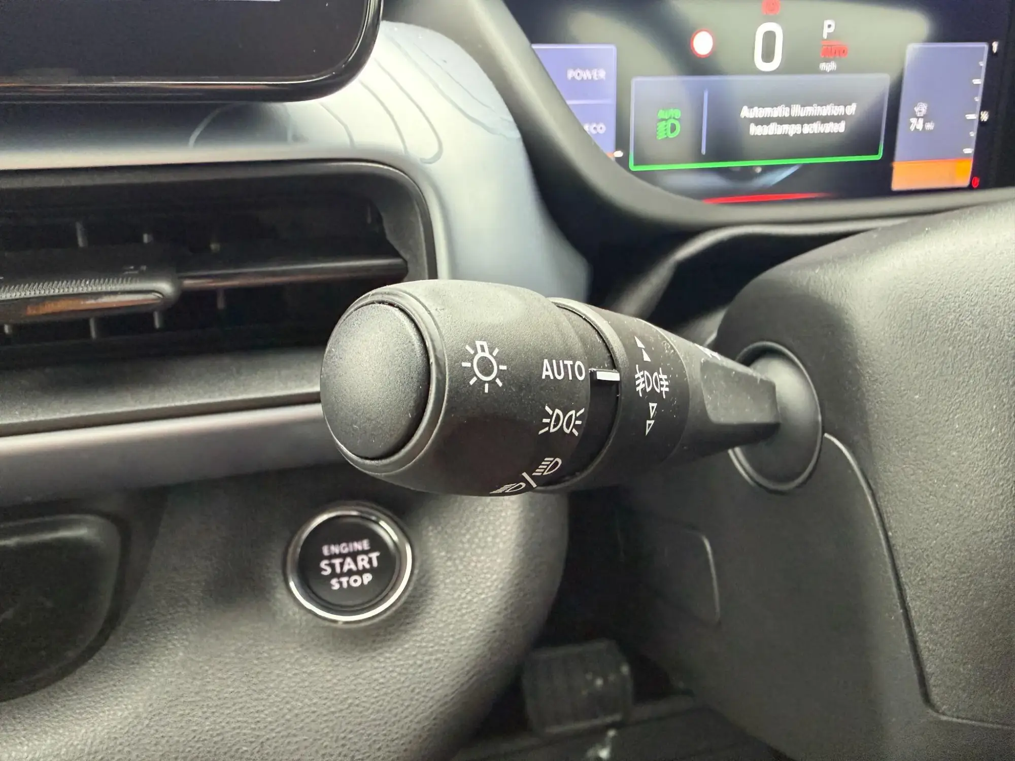Jeep Avenger e-Hybrid Image 18 Jeep Avenger e-Hybrid Image 18