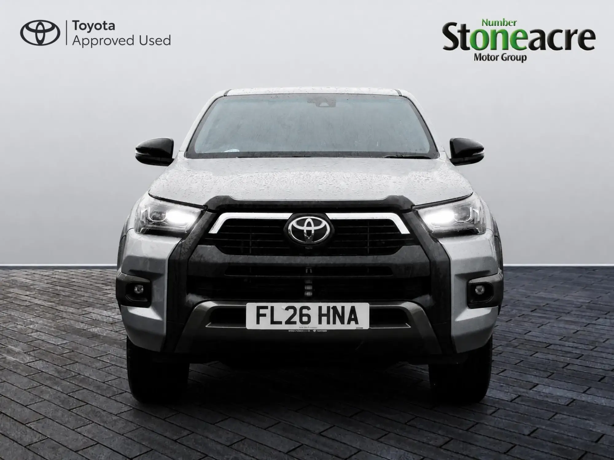 Toyota Hilux Image 8