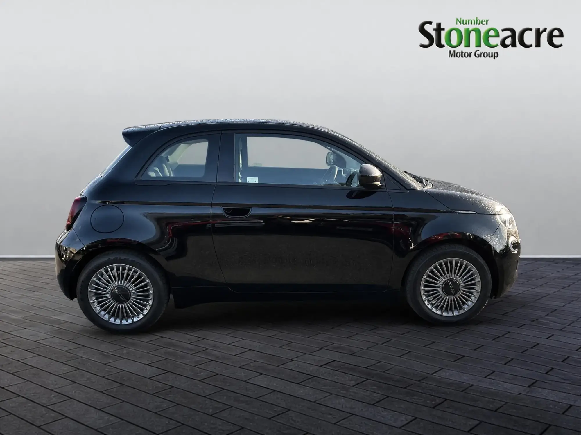 Fiat 500e 42kWh Auto 3dr YN24HMC Image 2 Fiat 500e 42kWh Auto 3dr YN24HMC Image 2