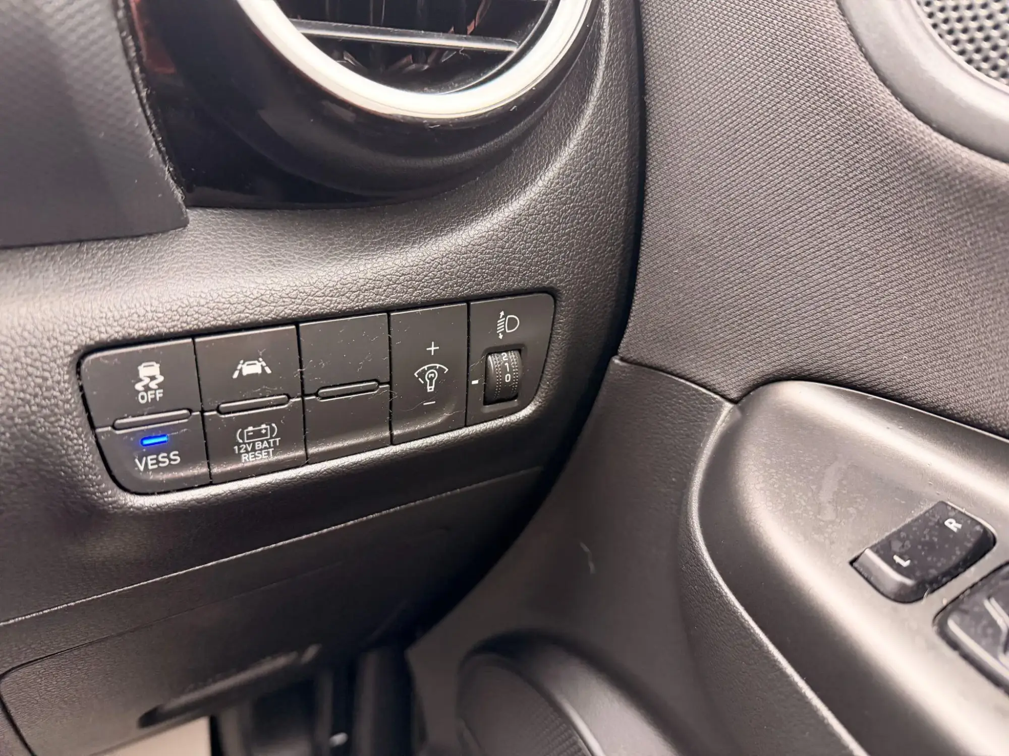 Hyundai KONA Image 23