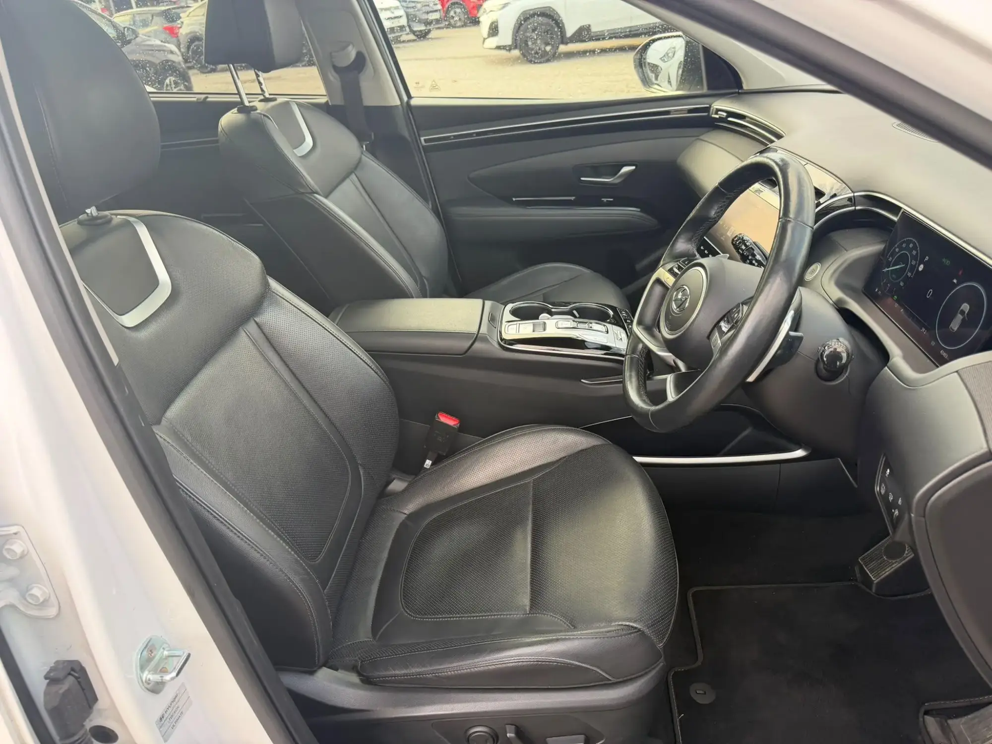 Hyundai TUCSON Hybrid Image 12 Hyundai TUCSON Hybrid Image 12