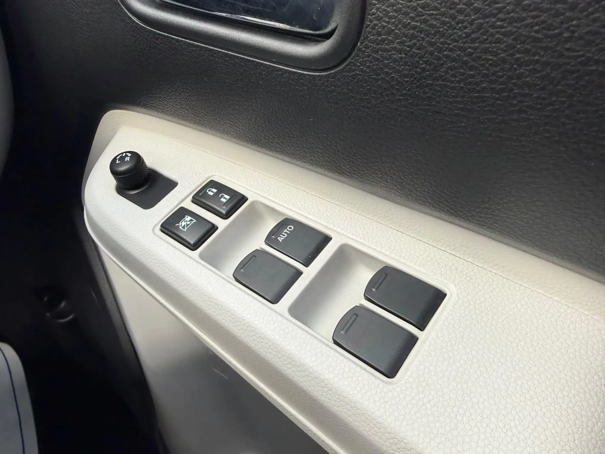 Suzuki Ignis Image 17 Suzuki Ignis Image 17