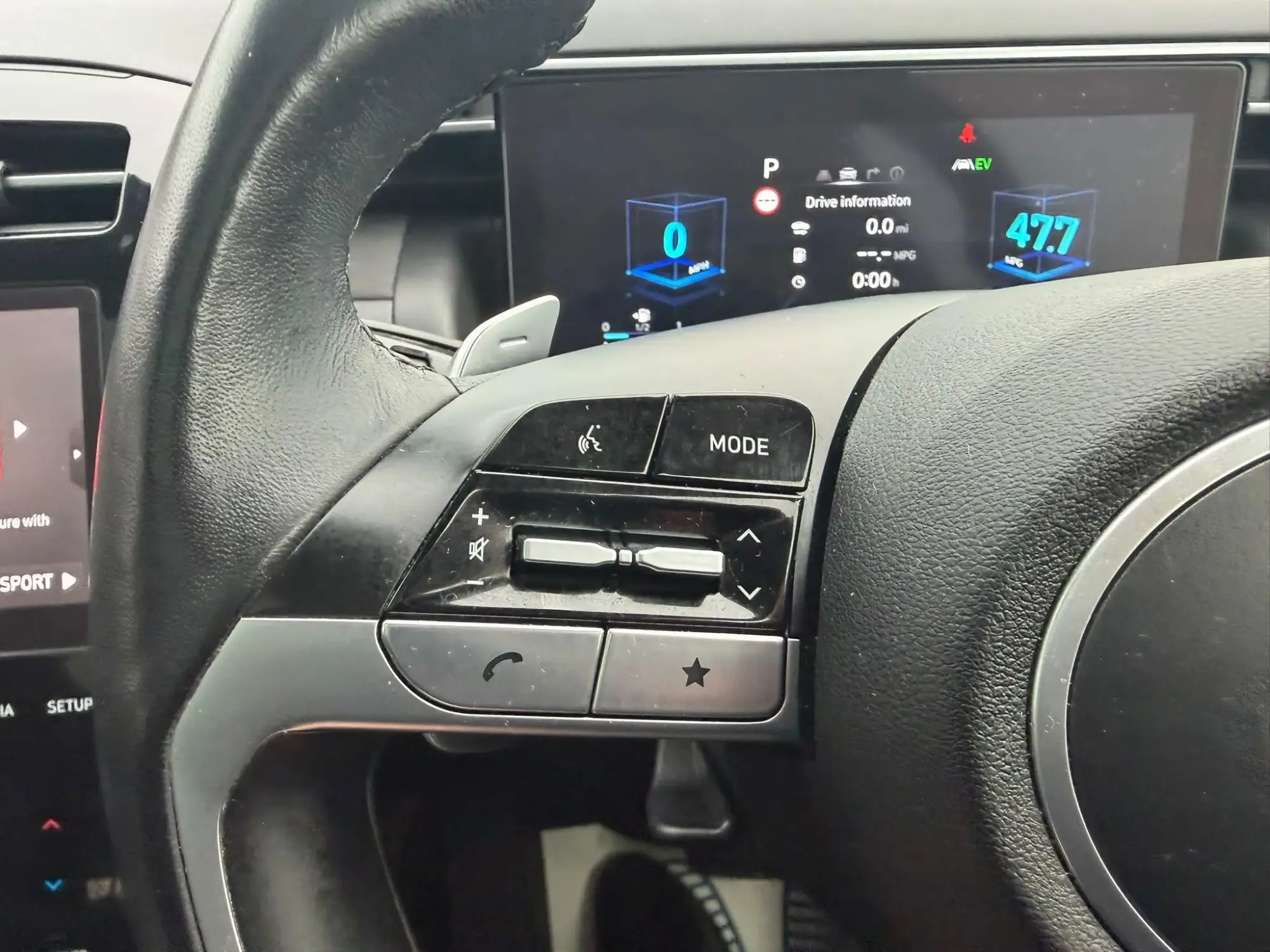 Hyundai TUCSON Hybrid Image 18 Hyundai TUCSON Hybrid Image 18