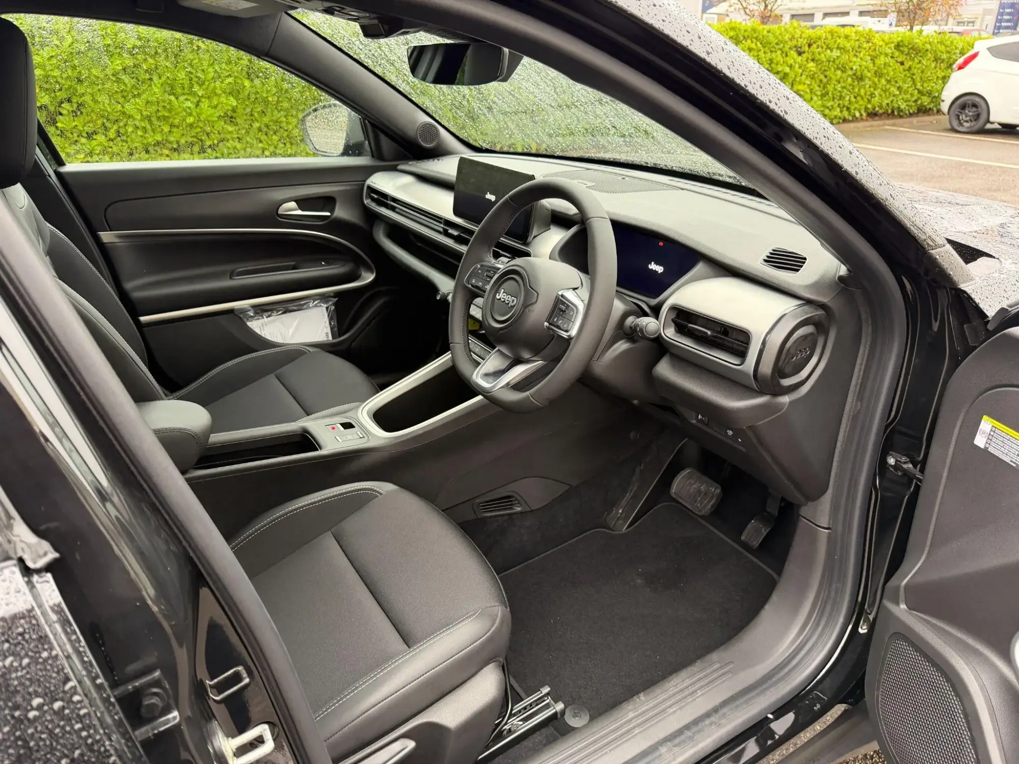 Jeep Avenger e-Hybrid Image 9 Jeep Avenger e-Hybrid Image 9
