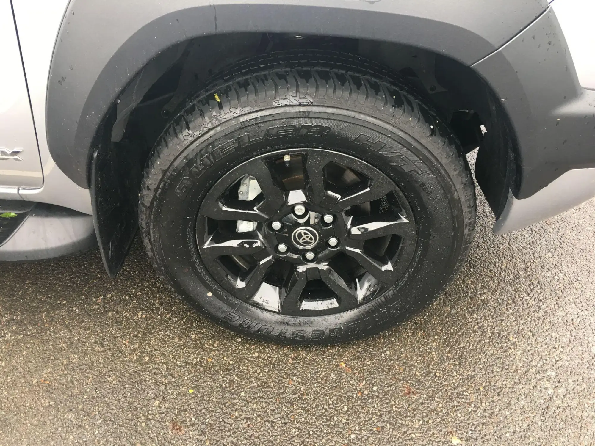 Toyota Hilux Image 9