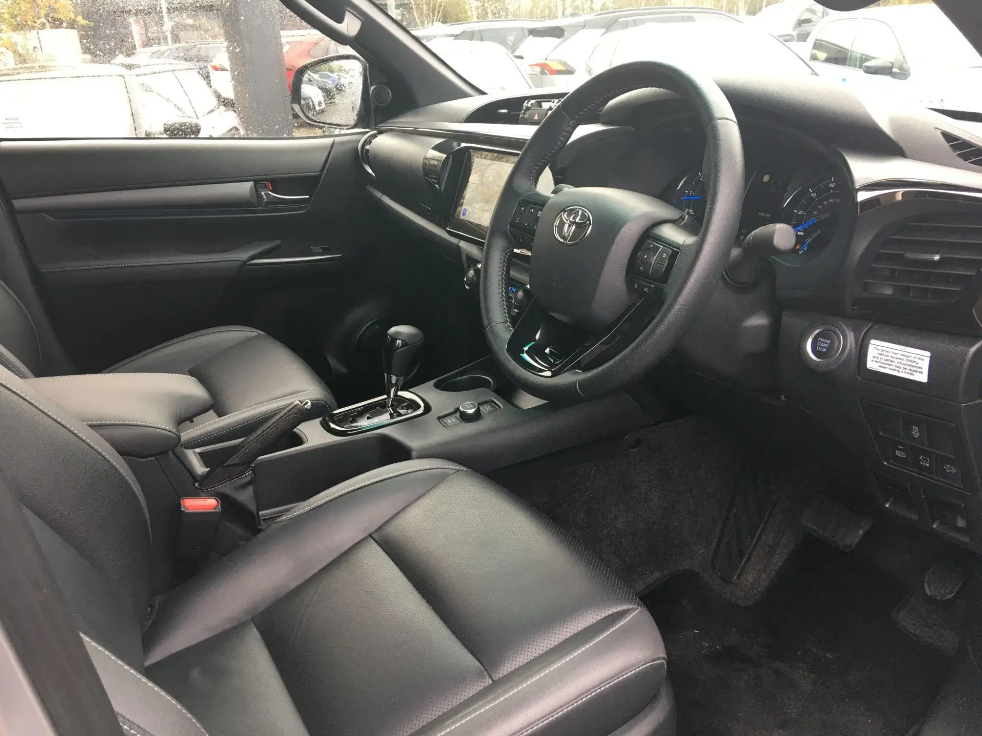 Toyota Hilux Image 11