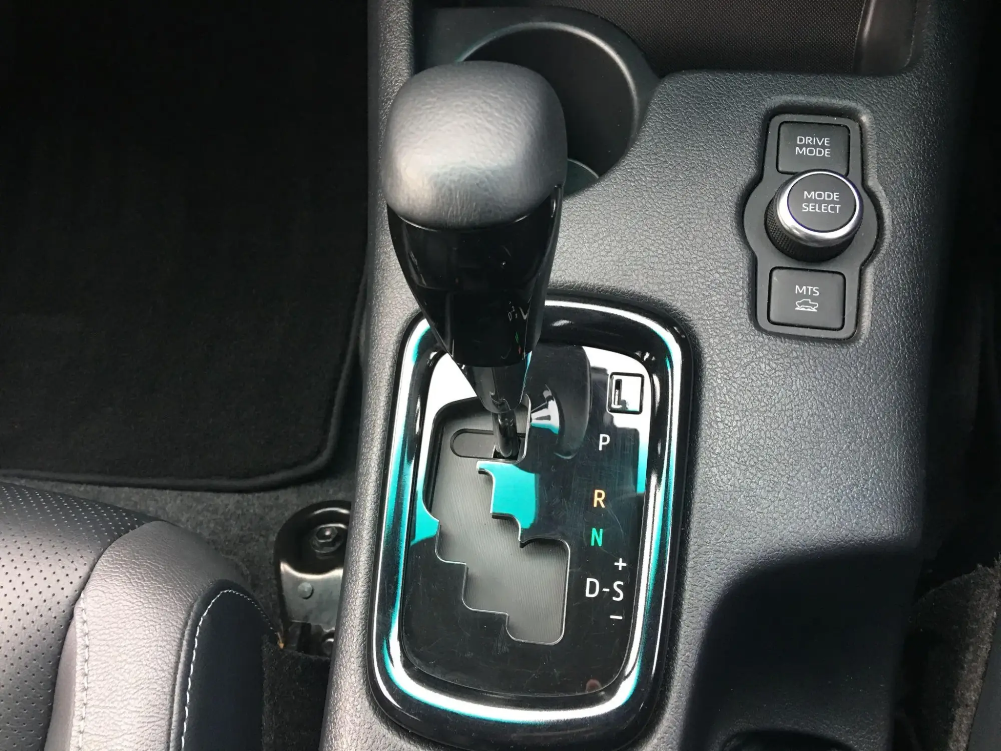 Toyota Hilux Image 21