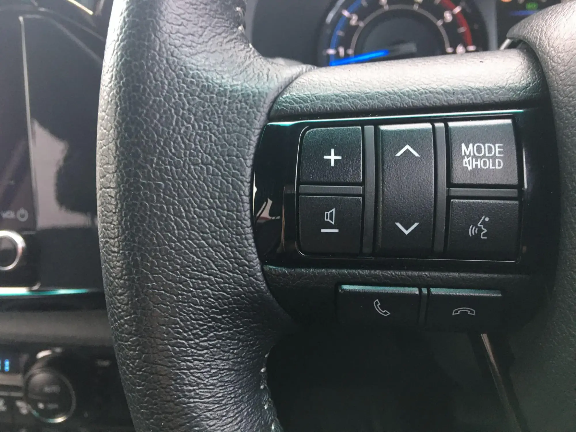 Toyota Hilux Image 37